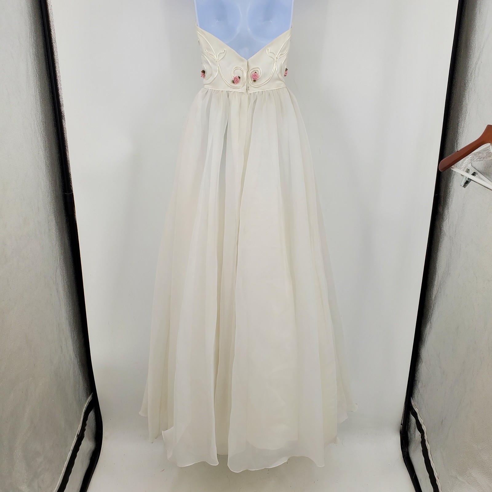Vintage Mike Benet Formals Strapless Floral Ribbon 3D Rose Gown Dress 8 Coquette