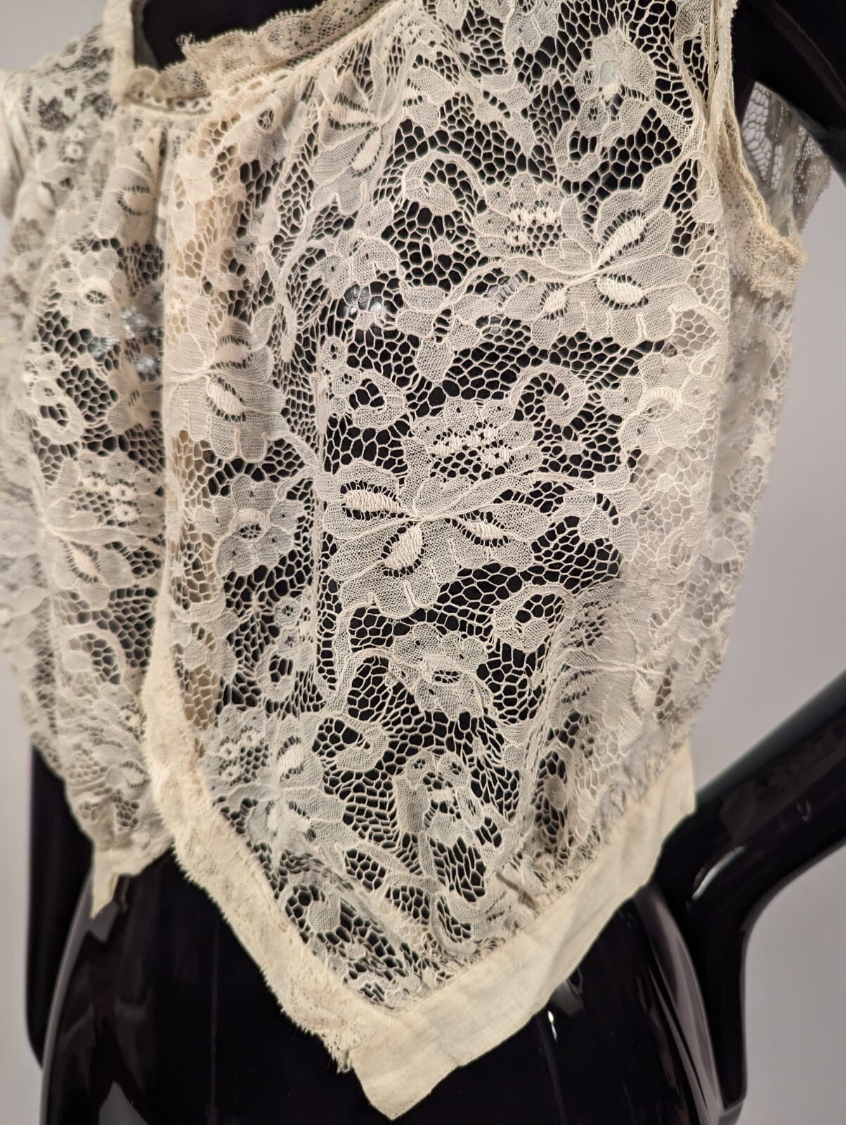 VICTORIAN 19TH C FLORAL LACE CAMISOLE W VALENCIENNES LACE TRIM