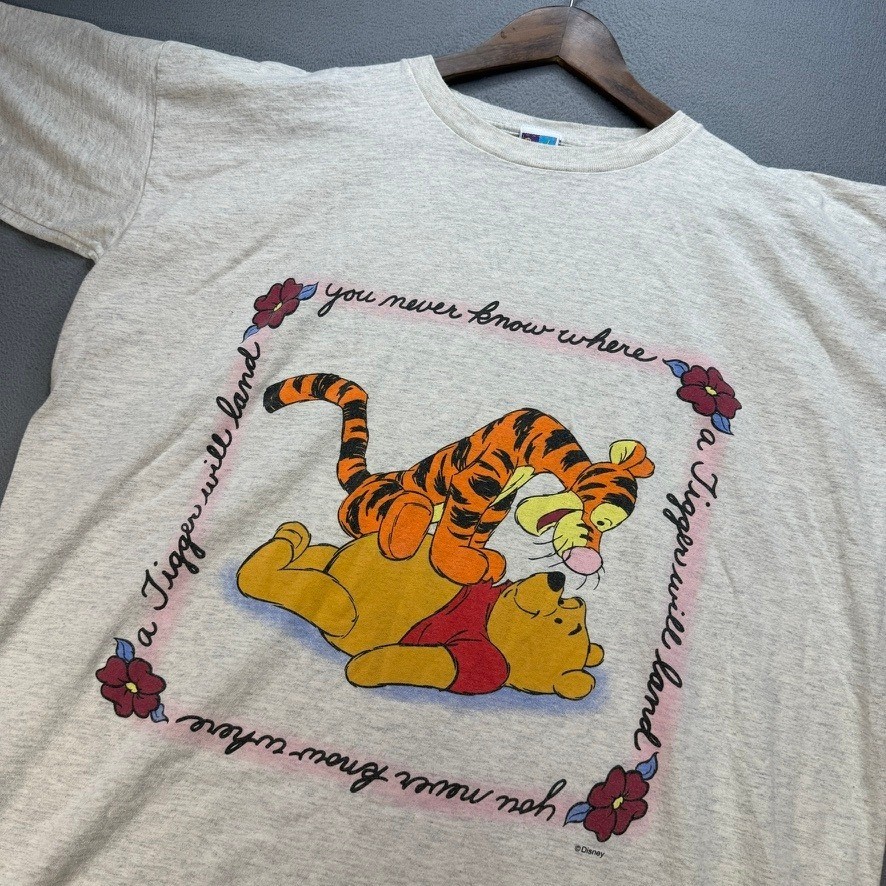 VTG Disney Winnie the Pooh Tigger Graphic T-Shirt Oversized Made in USA Retro