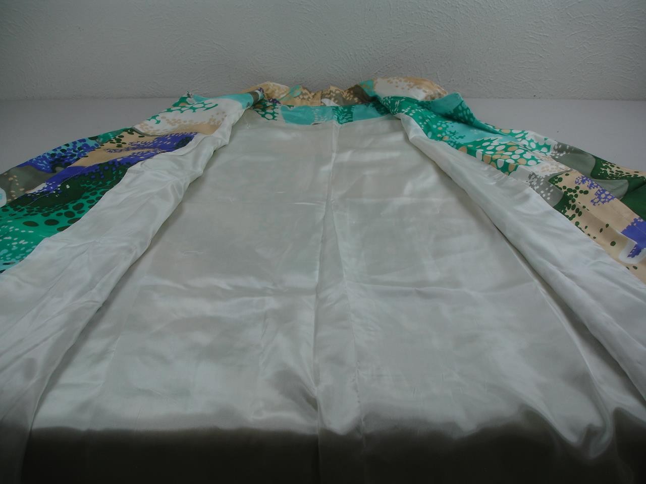 Women’s M L 16 Vtg 1960’s 2-Pc Dress Suit Long Jacket Maxi Cape Colorful Satin