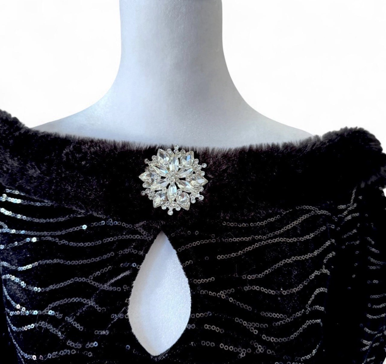 Vintage Black sequin long sleeve top with fur collar and rhinestone brooch