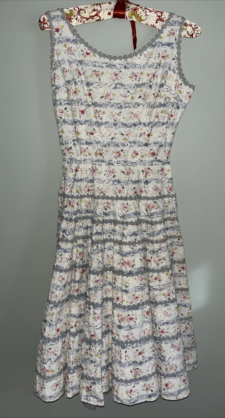 Vintage 1950s Floral Dress Lace Overlay Cotton Full Skirt Pinup VLV New Look XS
