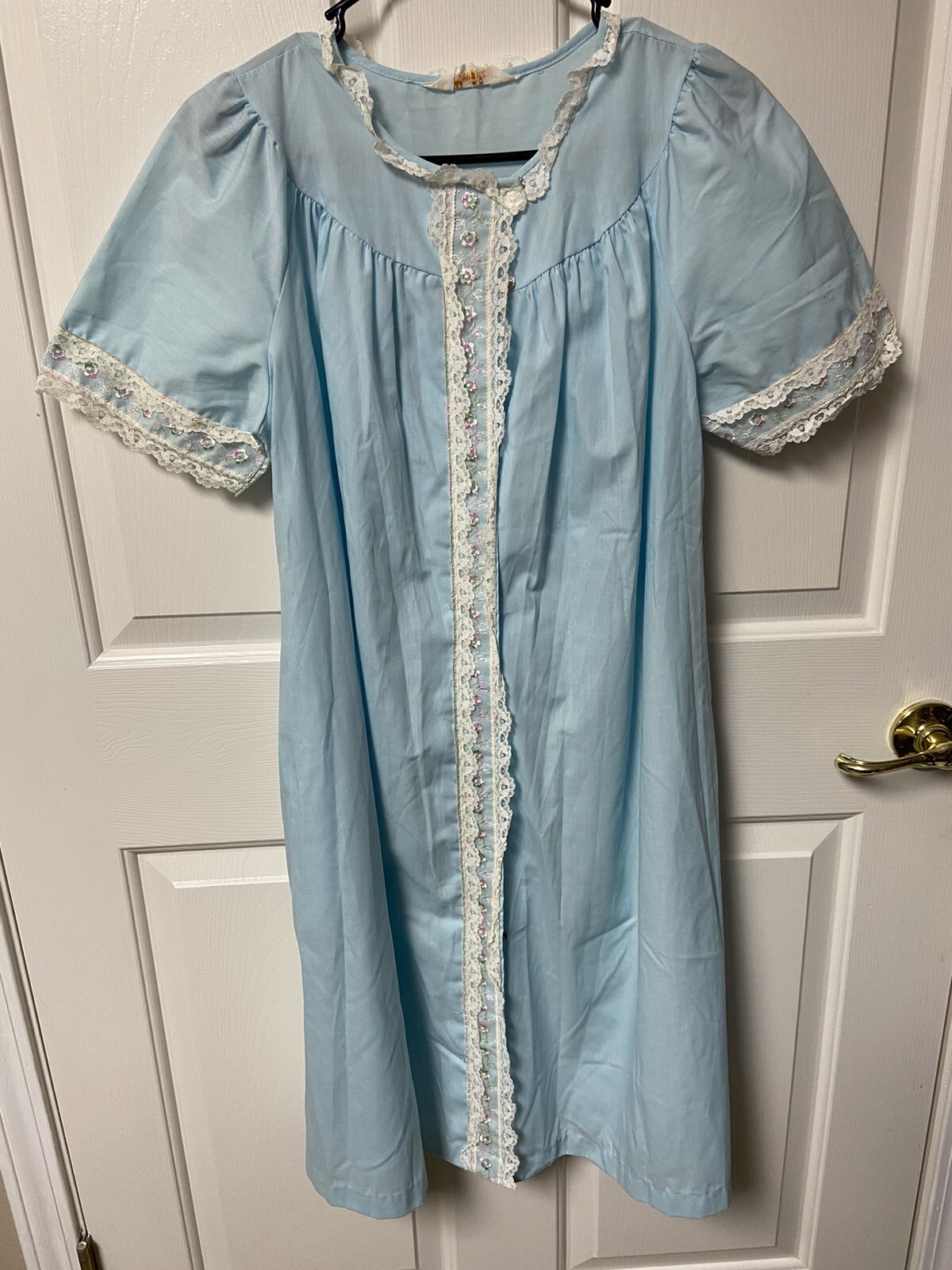 Woman Vintage Smart Time Robe Cotton Size M Snap Front Closure Embroidery