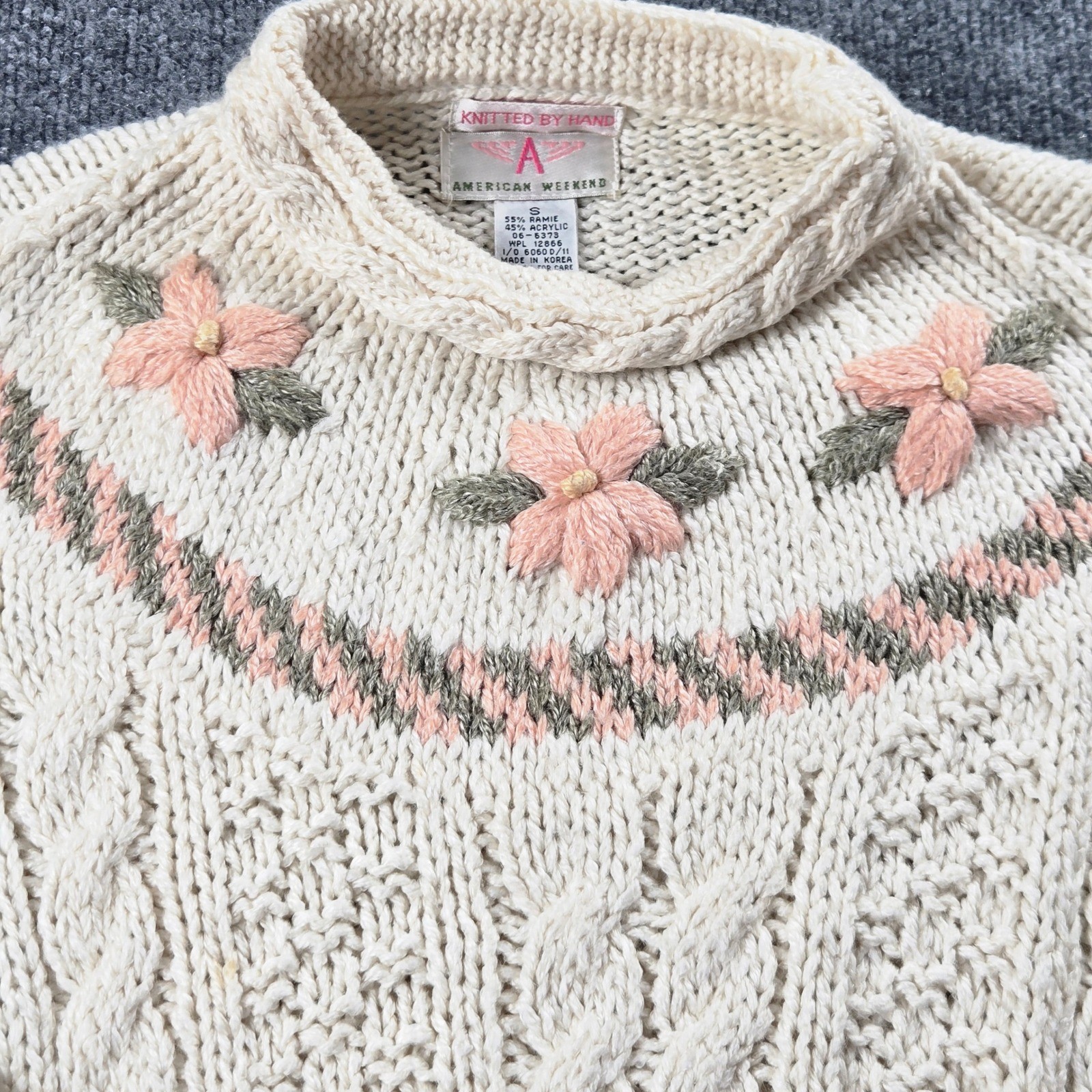 American Weekend Sweater Womens S Cream Excellent Hand Knit Floral Cable (T9)