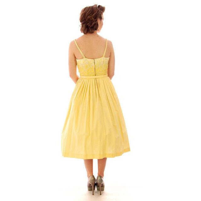 VTG 1950s Wendy Woods Yellow Cotton Sundress Embroidered Bodice S w/ Belt