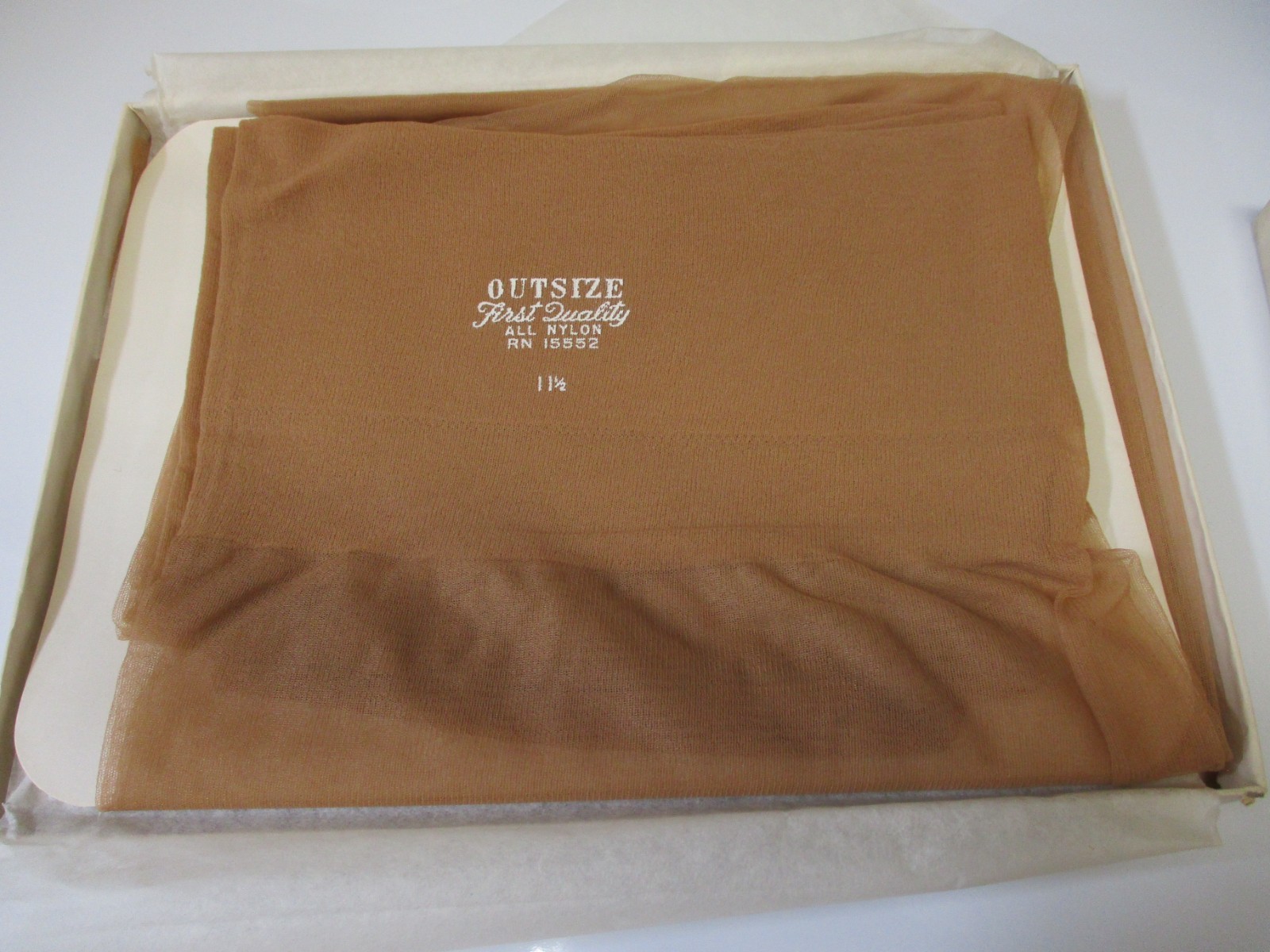 1 PR VINTAGE UNBRANDED OUTSIZE RHT FLAT KNIT SHEER NYLON STOCKINGS 11 1/2 L 39″