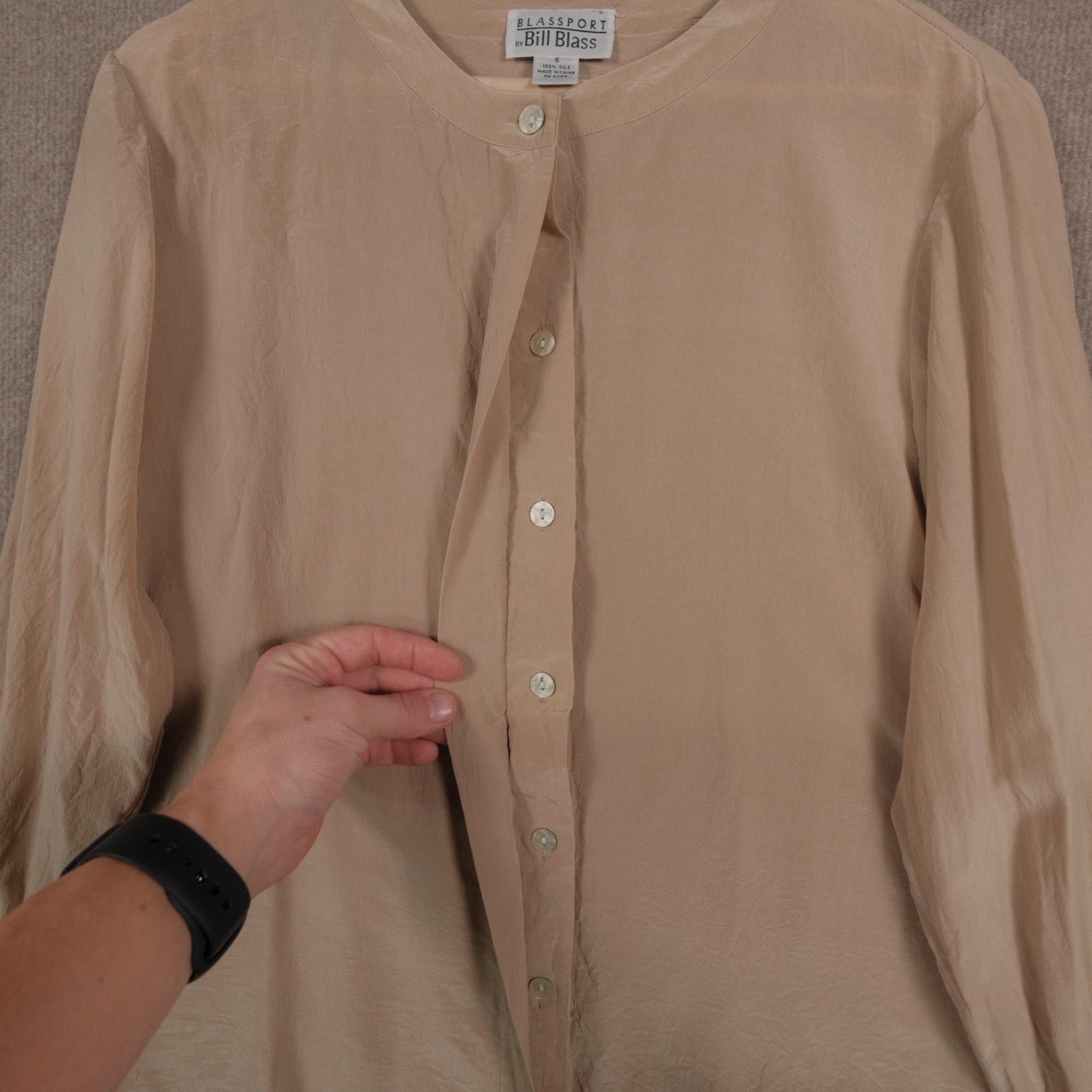 Vintage Blass Port By Bill Blass Women’s 100% Silk Shirt Band Collar Beige S