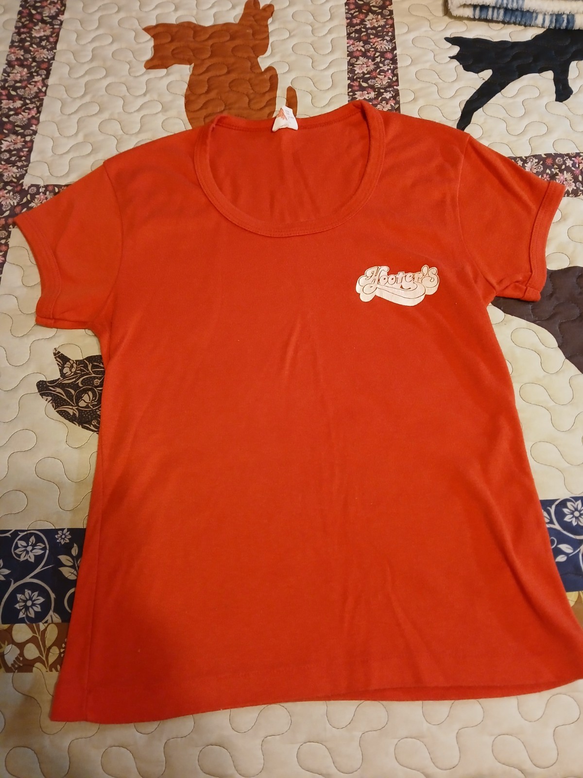 Vintage 80s Hooters Babydoll Tee