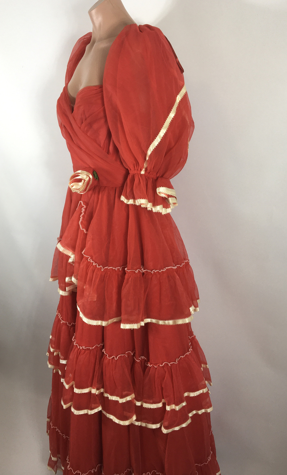 Vintage FLIRTATIONS Full Skirt GONE WITH THE WIND Ball Gown Red Lace UNION 15/16