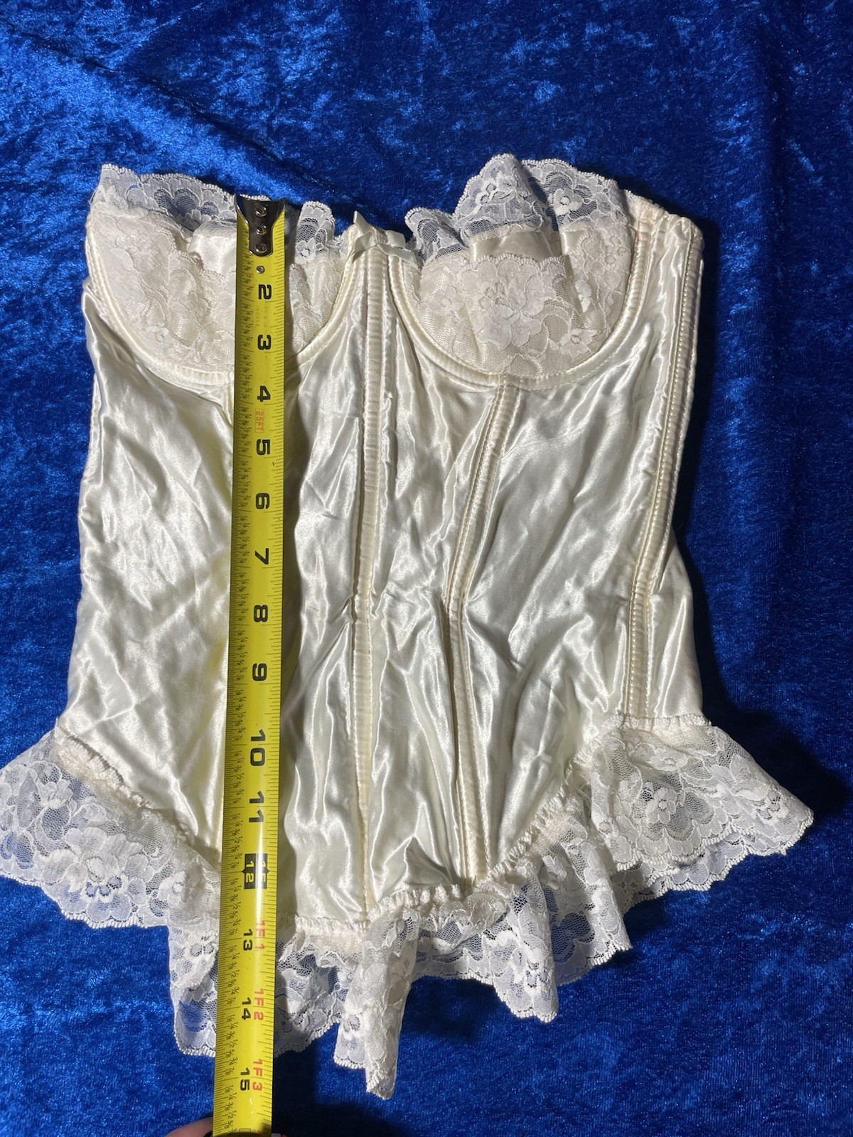 Vintage Darling Corset White Lace Frilly Coquette Size Small Lingerie