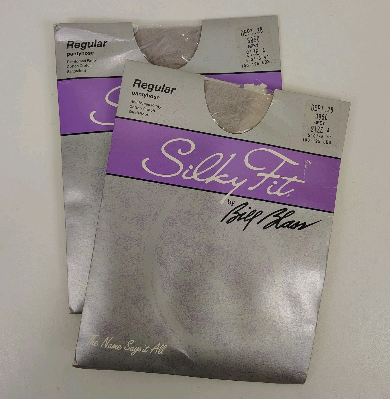 New Lot of 2 Silky Fit Size A Regular Pantyhose Bill Blass Grey 3950 Sandlefoot
