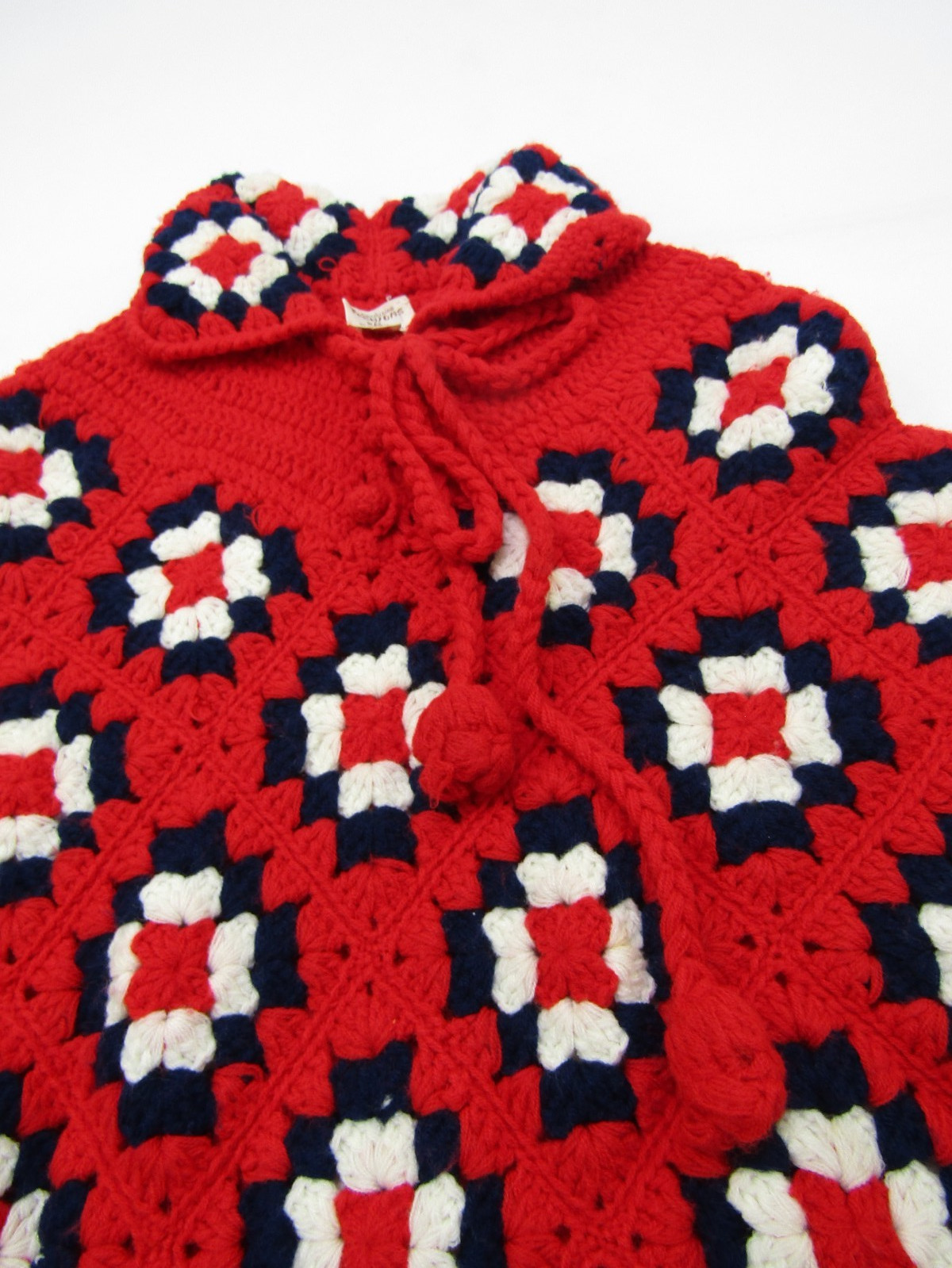 VTG Crochet Afghan Poncho Womens Small Red Fringe Fashions South Korea Grandma