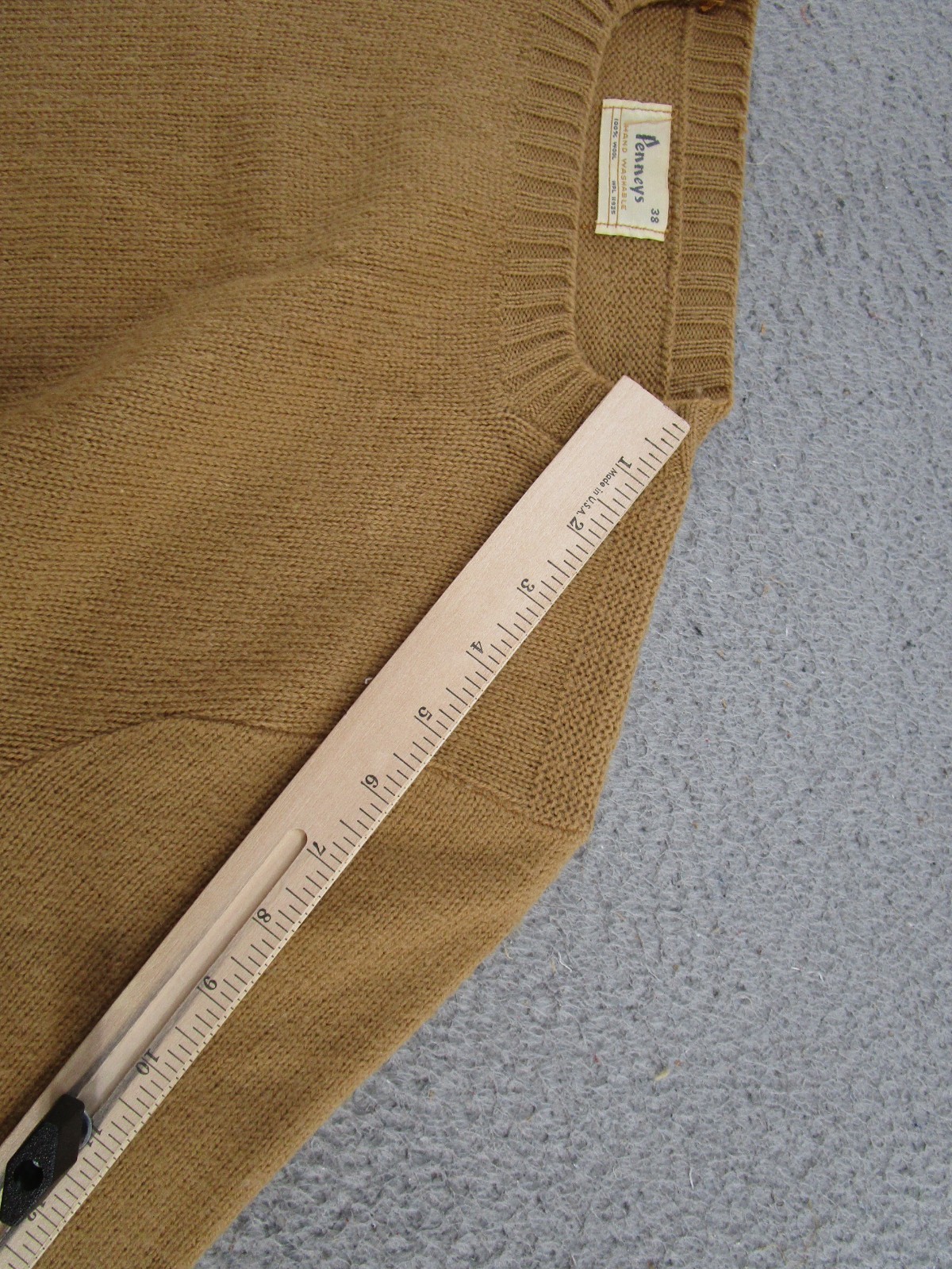 Vintage 70s 80s Penney’s 100% Wool Pullover Sweater Size 38 Brown Preppy Retro