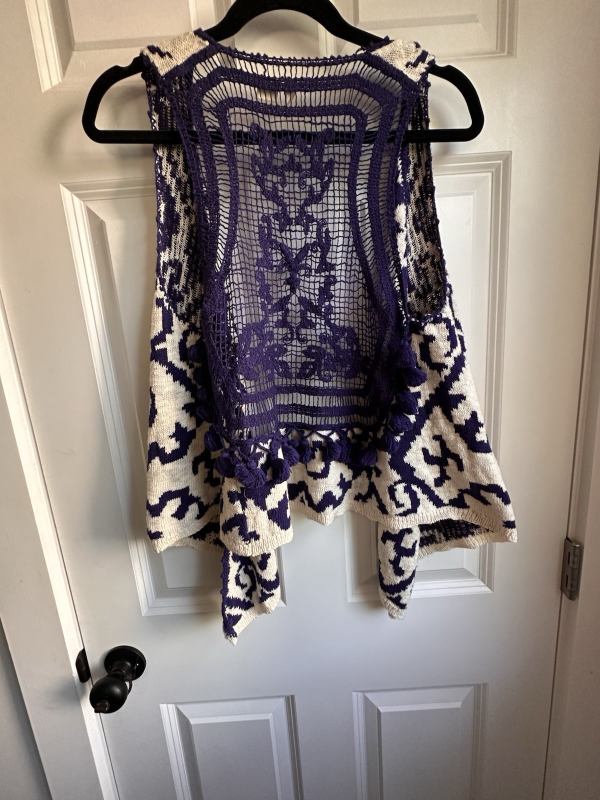 Moth Anthropologie Blue and White Patterned Knit Vest XS / S