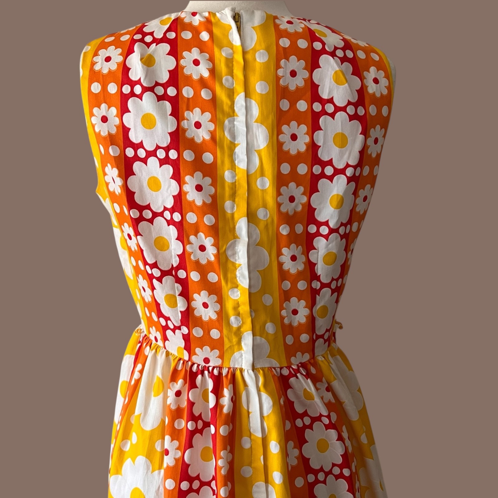 Vintage Concept 70s Swirl Floral Maxi Dress