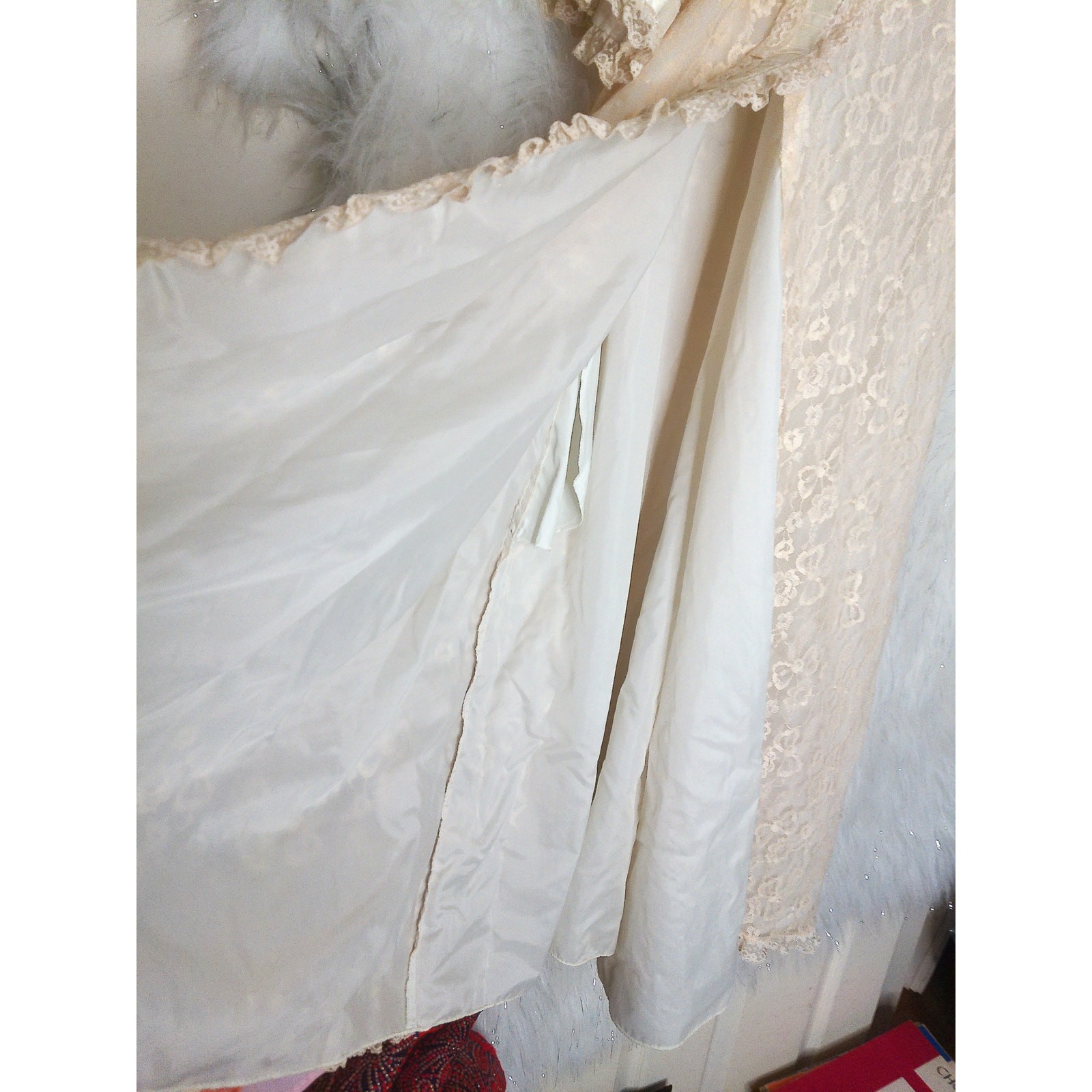 Vintage Town Shop NY Ecru Cream Lace Peignoir Robe Dressing Gown Small Medium