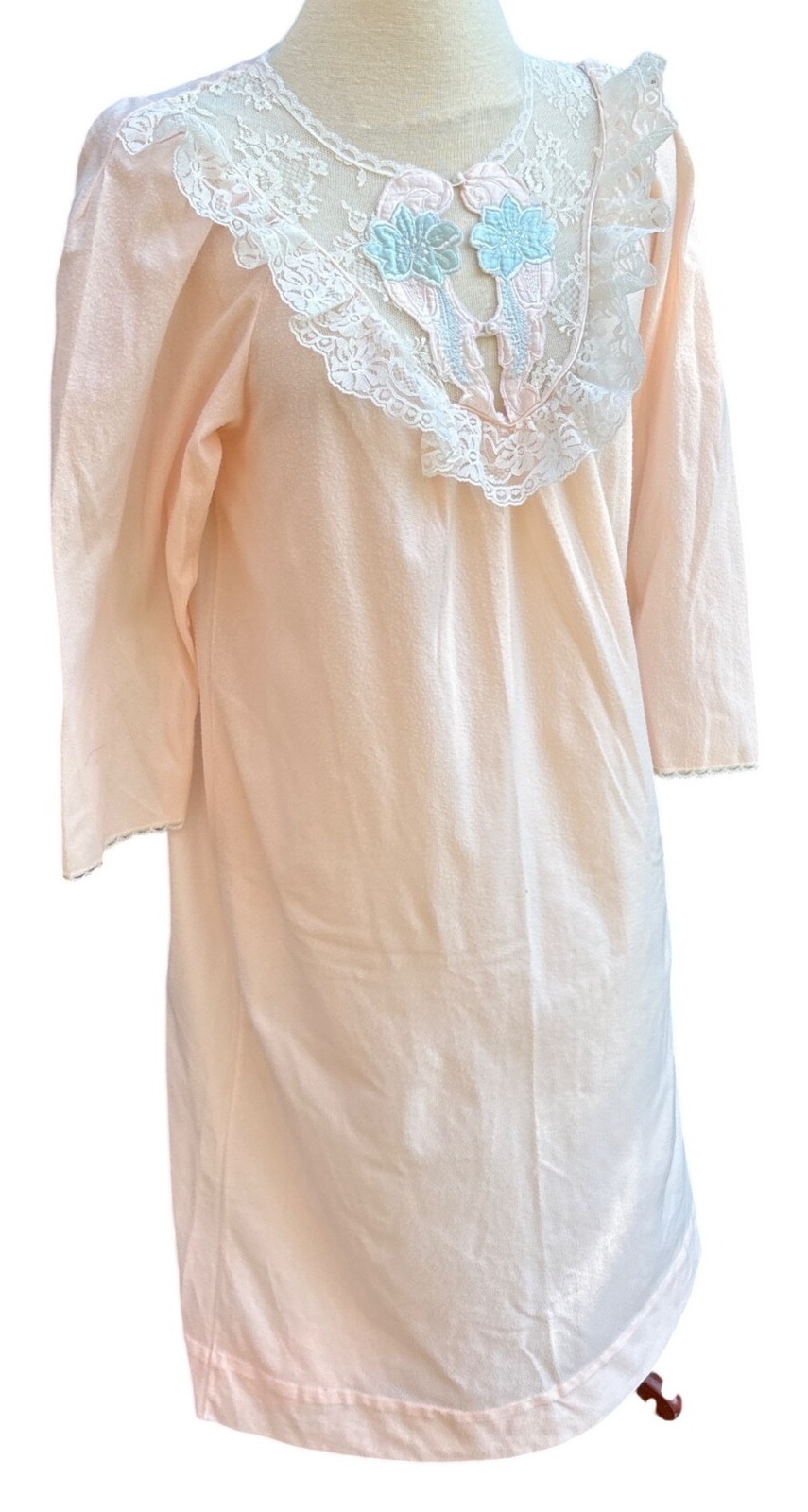 Vintage Peachy Pink Nightgown Lace Floral Appliqué Medium Long Sleeve Modest