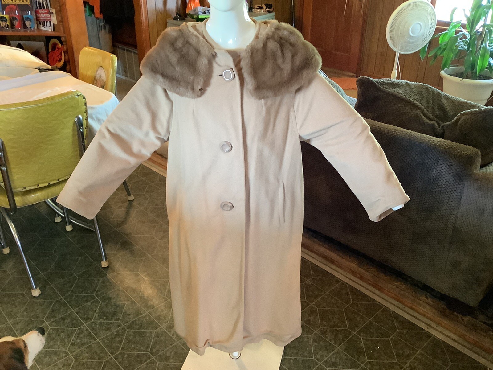 Vintage 1950’s KASHMIRACLE By Wellington Tan Women’s COAT Faux Cashmere & Fur