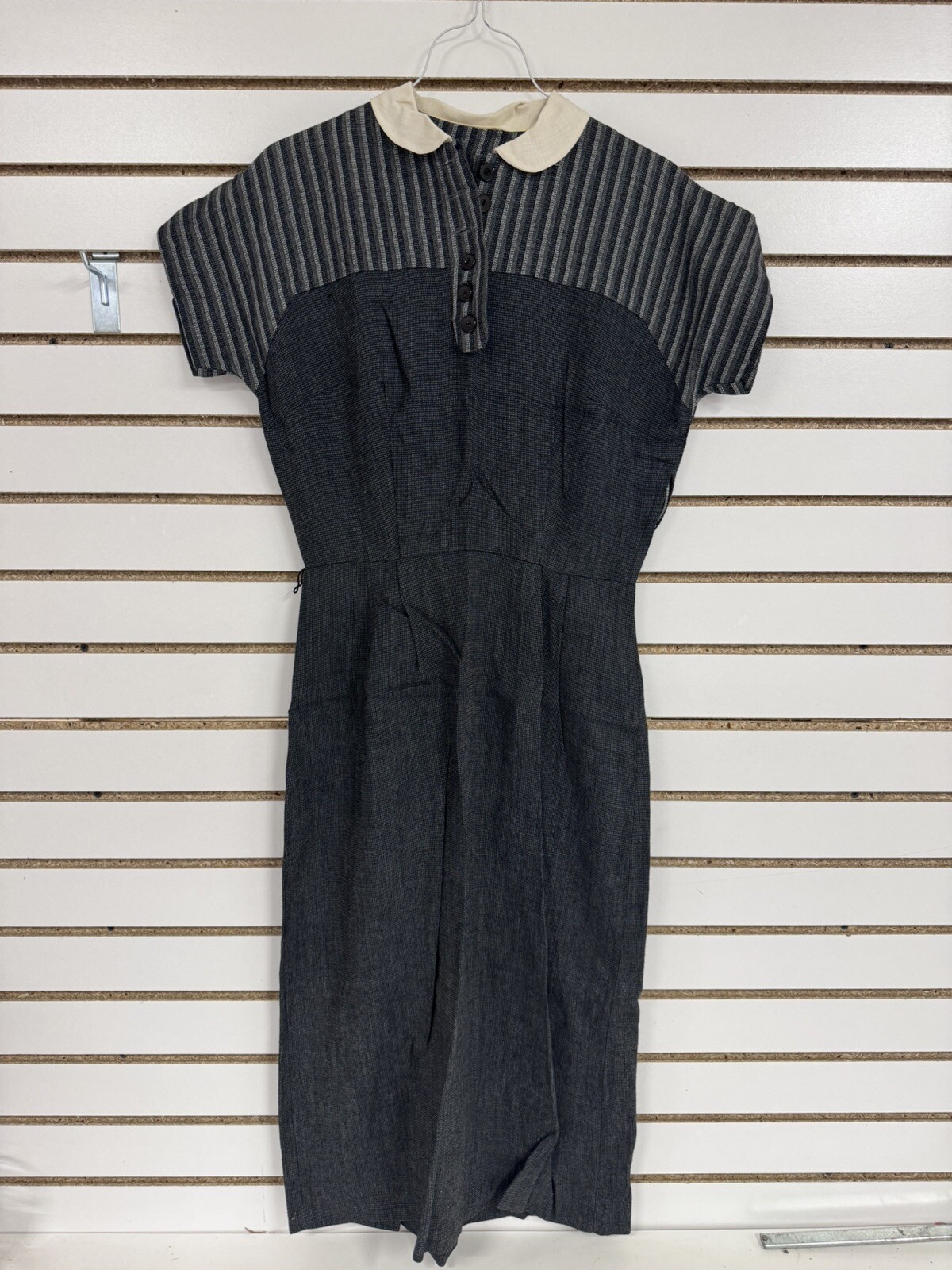 Vintage 1950s Day Dress Blue Quarter Button White Collar Zipper Side W 26″ BL