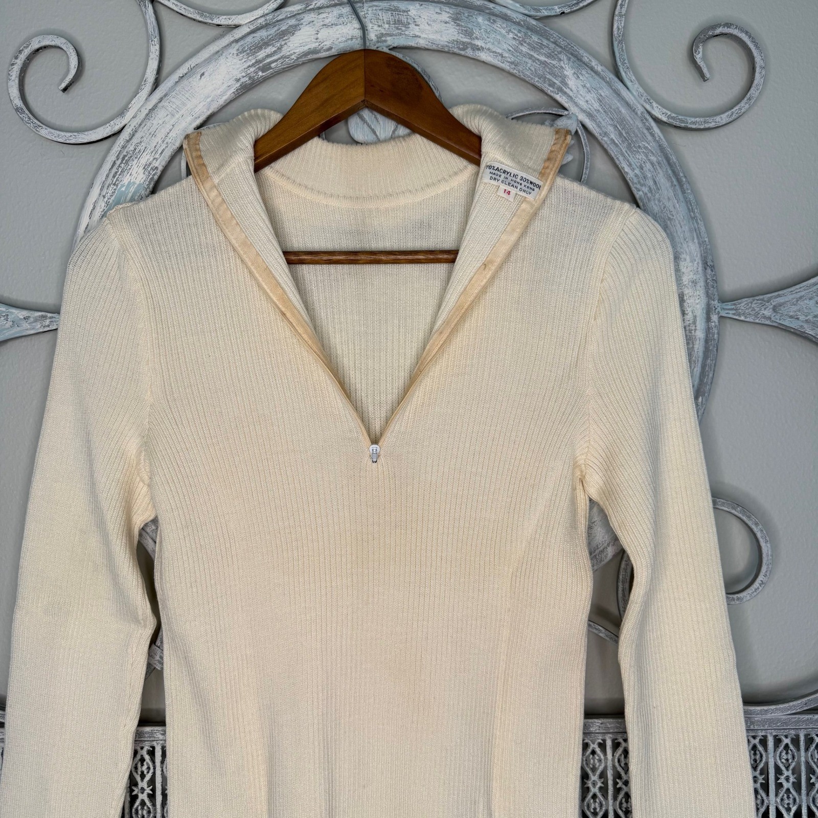 Vintage 1970s Cream Ribbed Mock Neck Sweater Back Zip Wool Blend Small