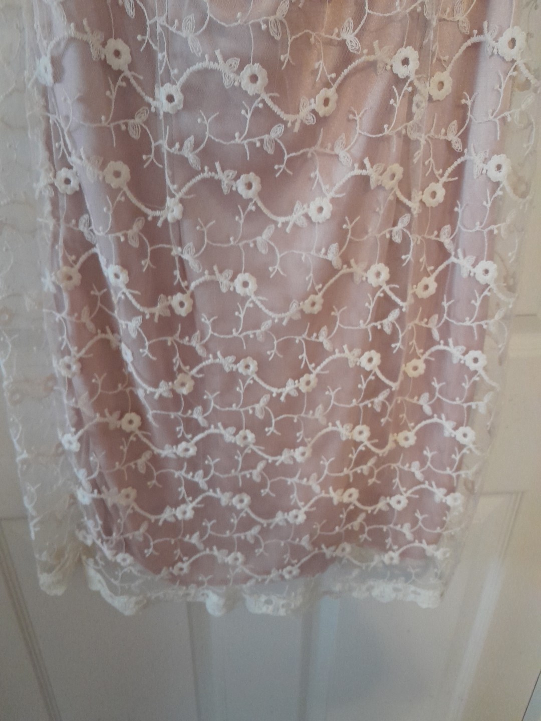Vint. 70s Shana K Large Cottage Core Lined Pink /Mesh Embroidered Midi Dress.B28