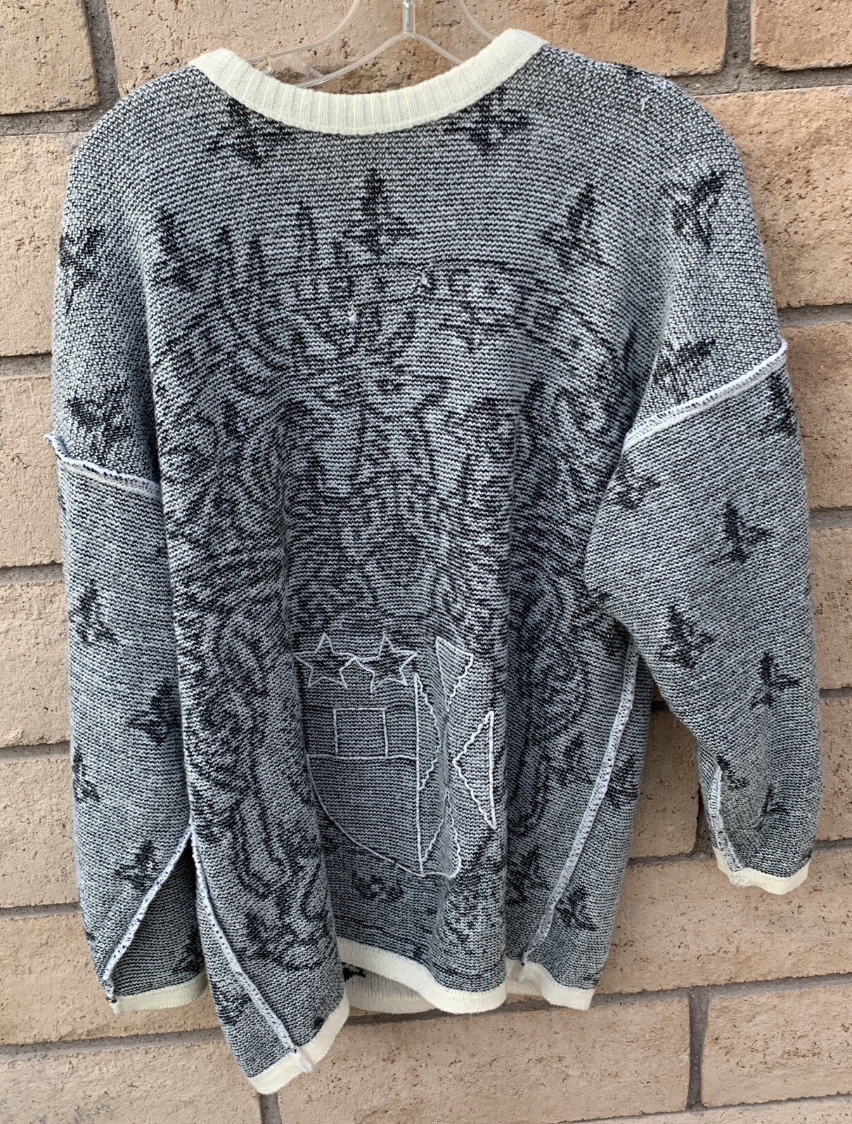 Vintage 1980s Kitty Hawk Heraldic Crest Acrylic Knit Sweater Size S Oversized