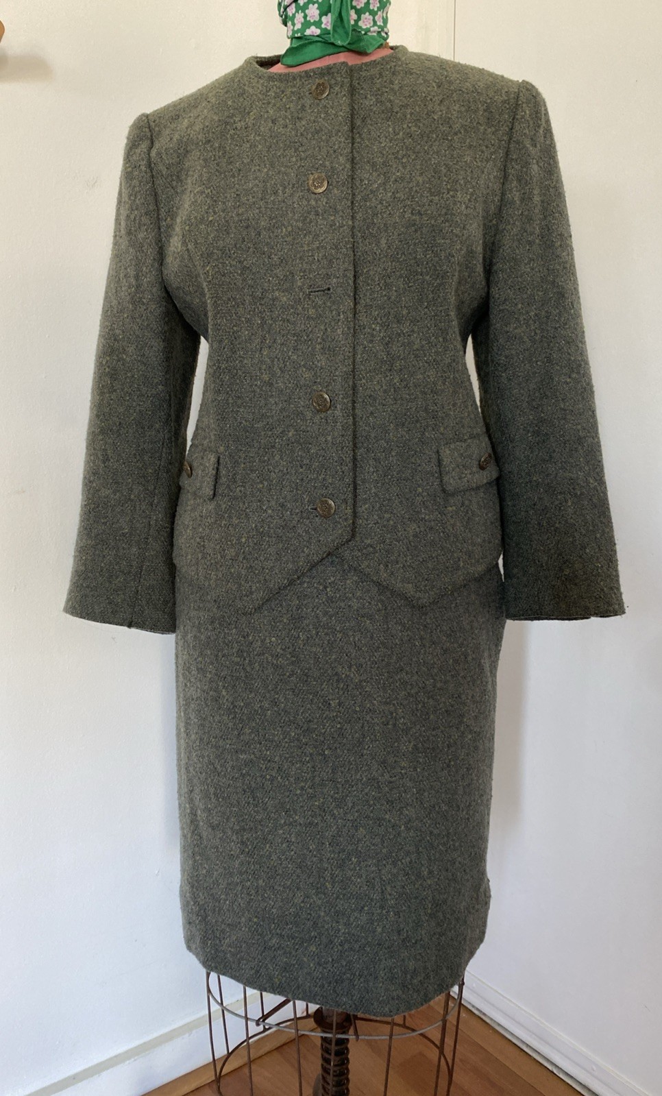 VTG Fleece Wool Skirt Suit Women’s Medium Small Green Blue Tweed Slovenian