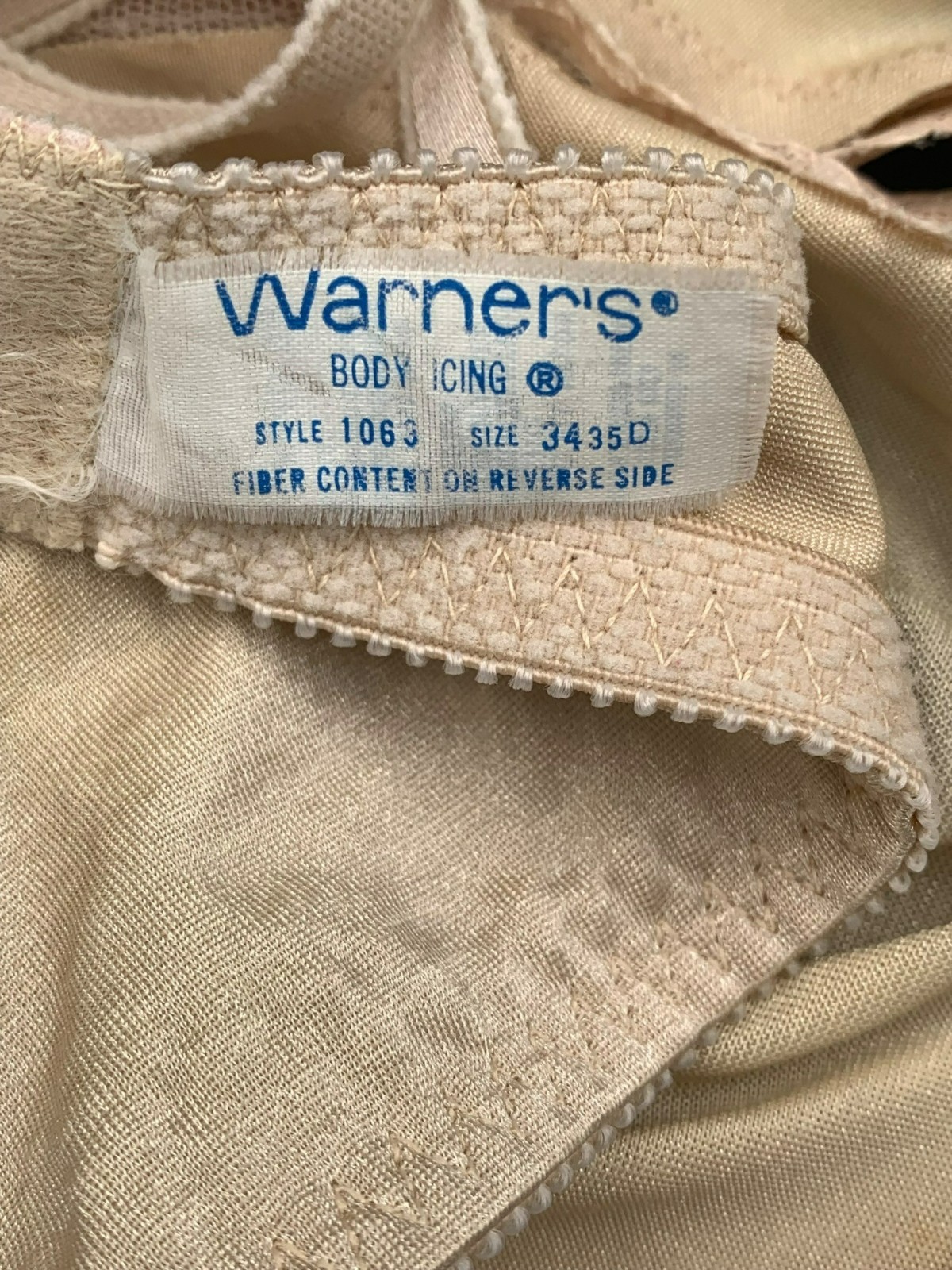 VTG Warners Body Icing 34D Style 1063 Lace Underwire Bra Beige
