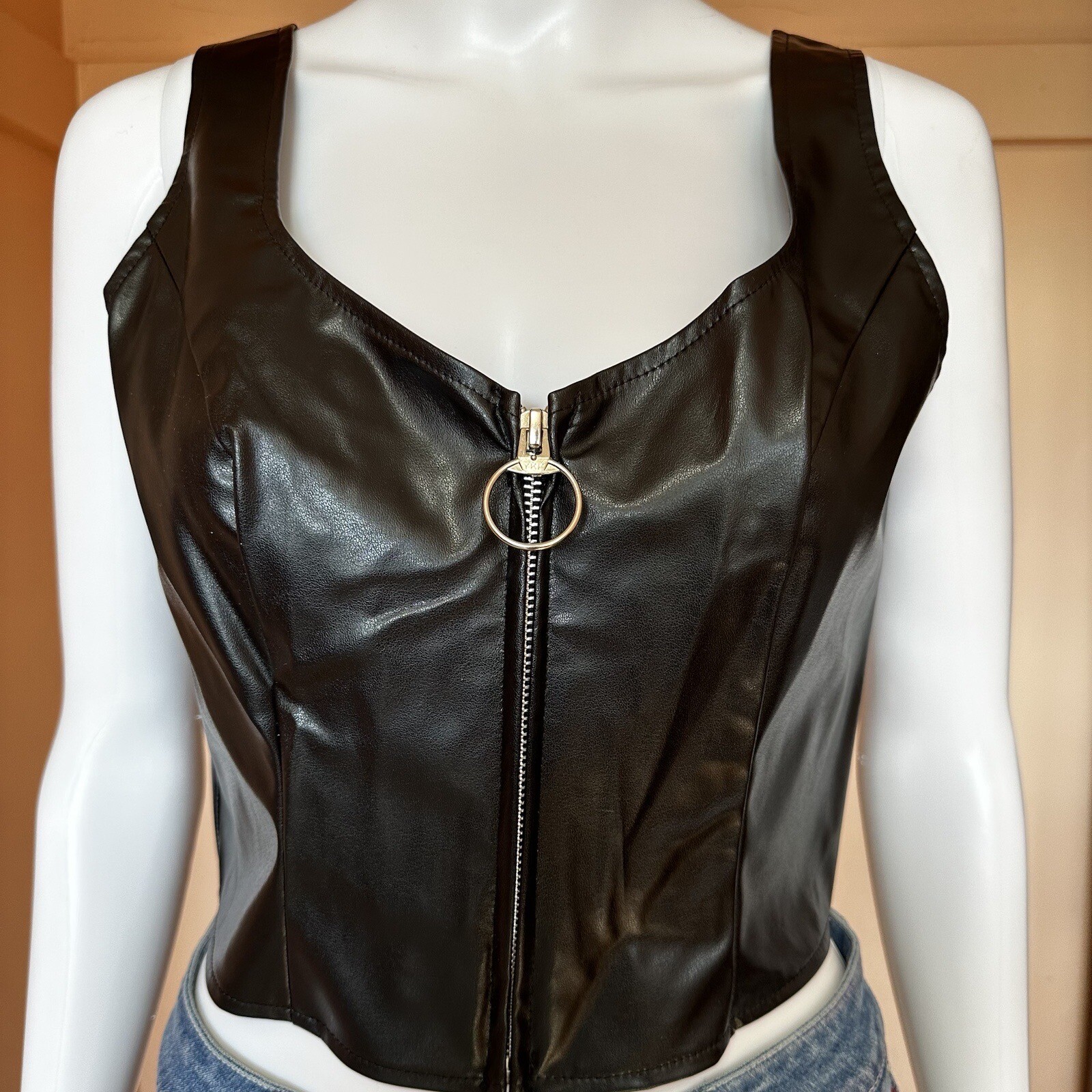 Vintage 1990s Pleather Sweetheart Keyhole Zip Tank Size m