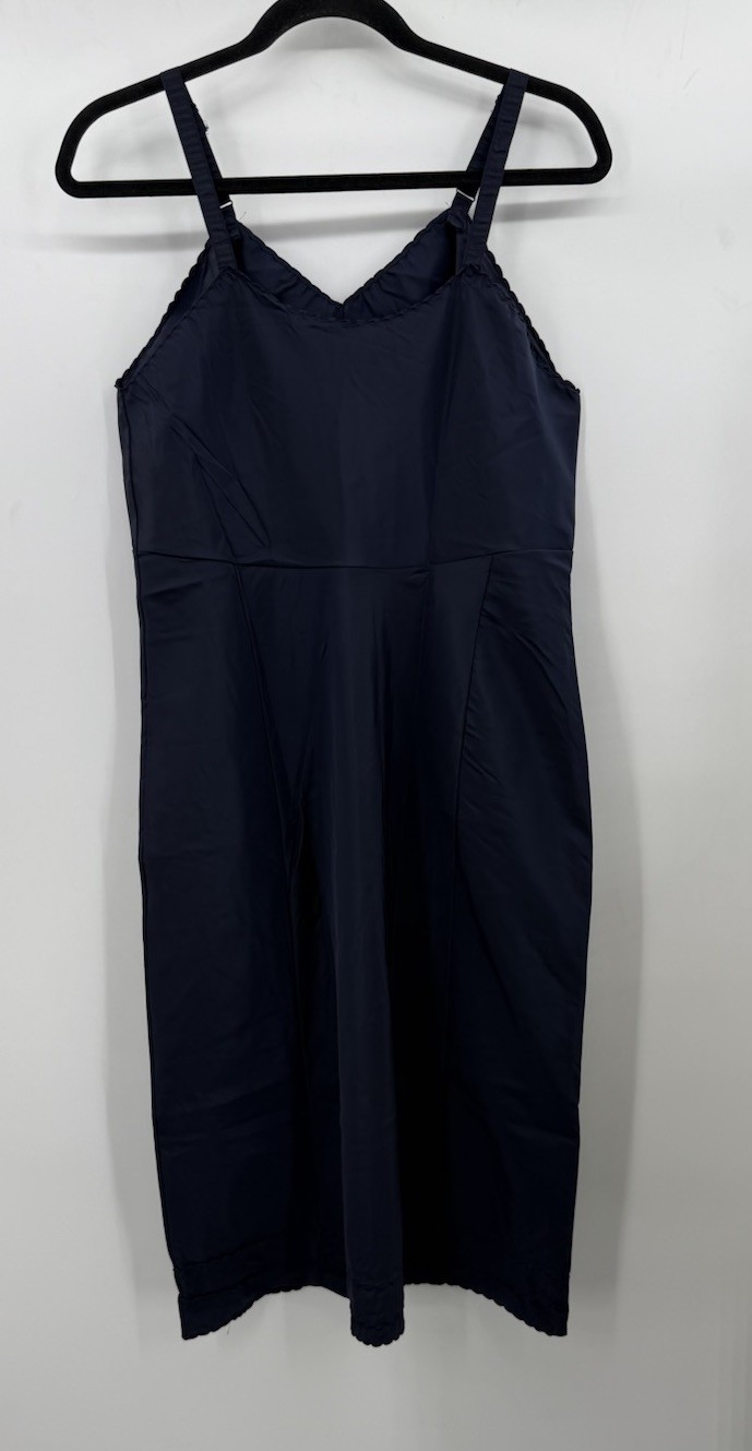 Vintage Navy Taffeta Wonder Maid Molded Magic Lingerie Full Slip Sz 38 Pin Up