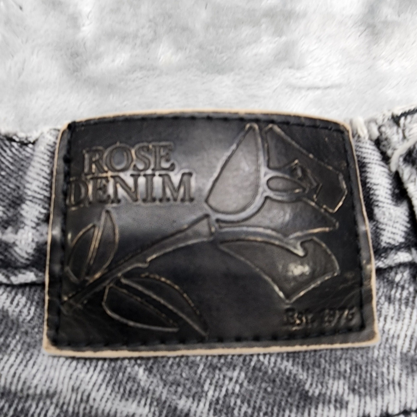 Vintage 80s Rose Denim Jeans Womens 9 Juniors Black Acid Wash High Rise Tapered