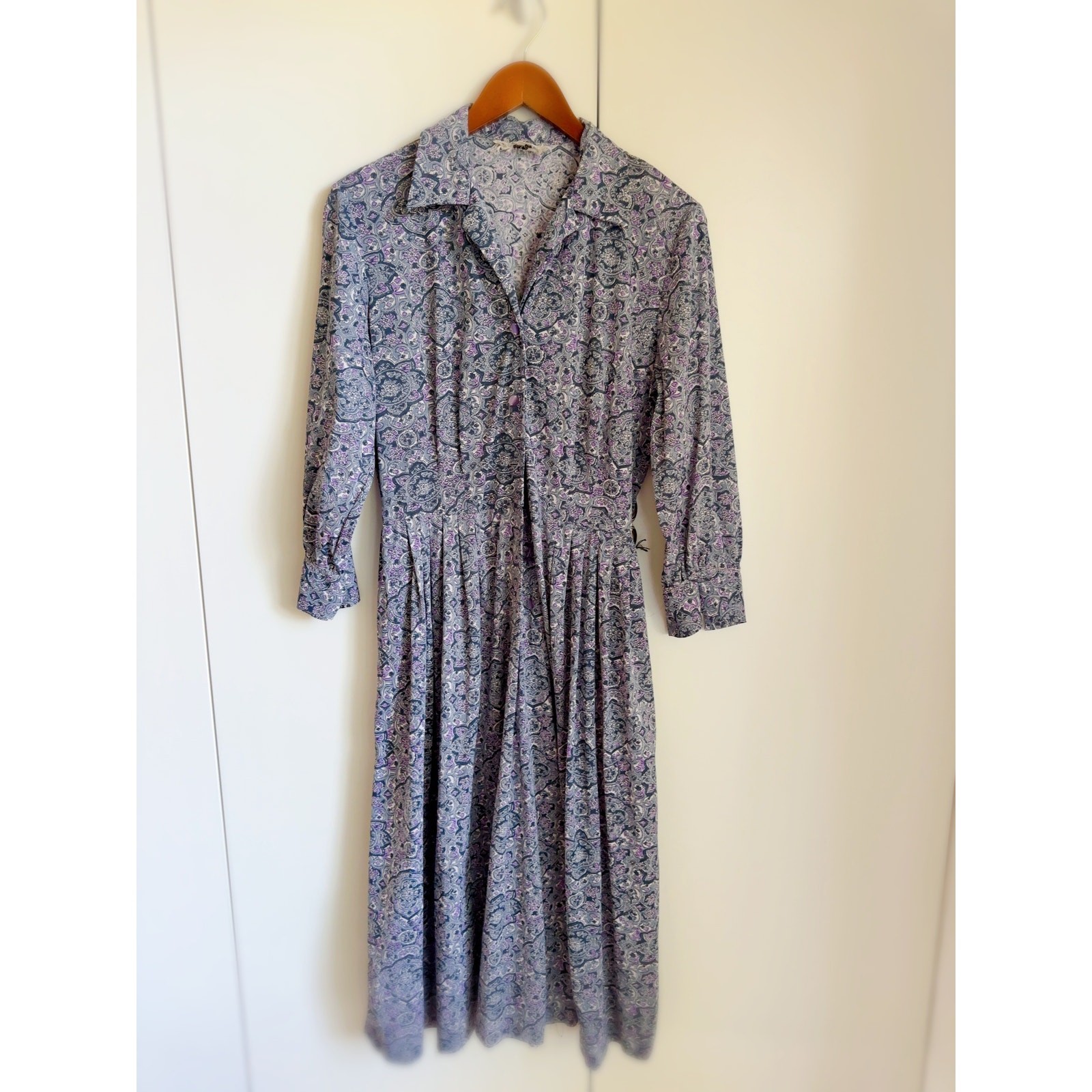 Vintage 70s Womens Dress Graphic Print Size M Gray Purple Day Dress Retro