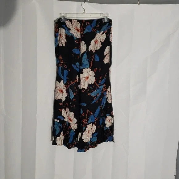 Vintage 90’s Billabong Floral Print Women’s Culottes Black and Blue Size 8 pants