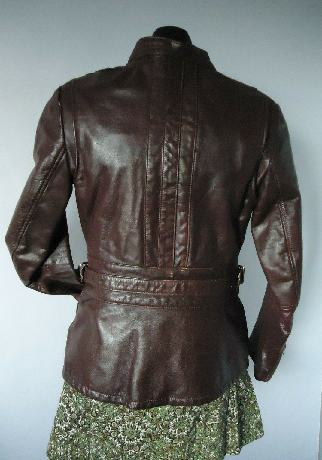 VTG 80s womens LEATHER biker JACKET cafe racer 12 LAC-DROLET CANADA