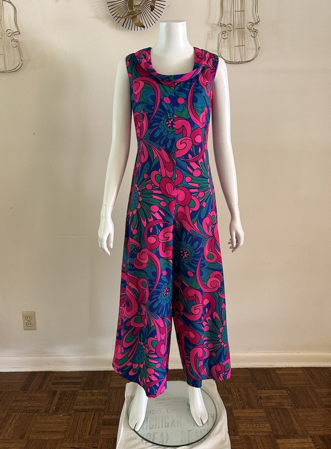 1960s Fumis Waikiki Hawaiian Palazzo Jumpsuit Psychedelic Floral Hostess Mod VTG