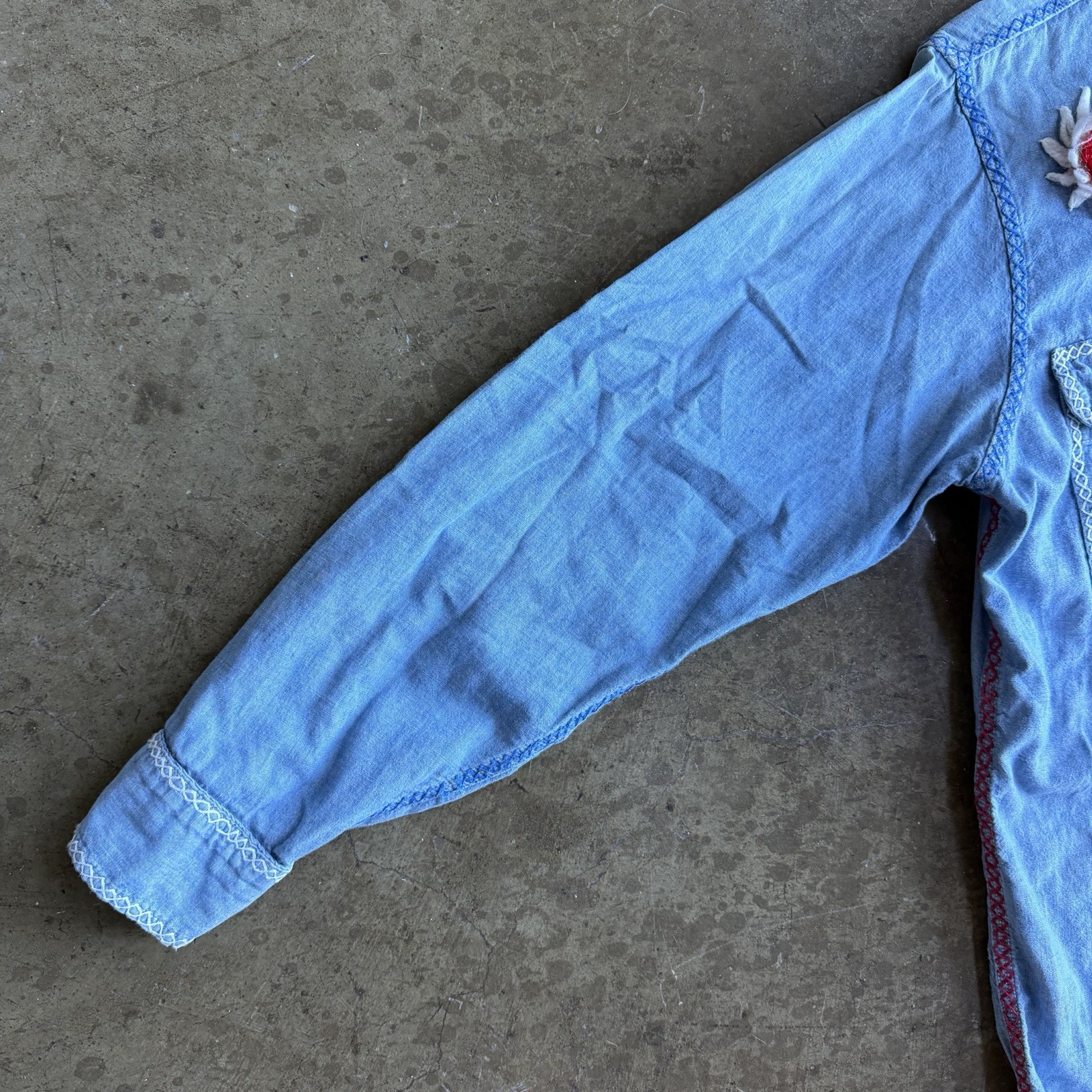 VTG 60’s Big Mac Pennys Sanforized Chambray Denim Embroidered floral Shirt