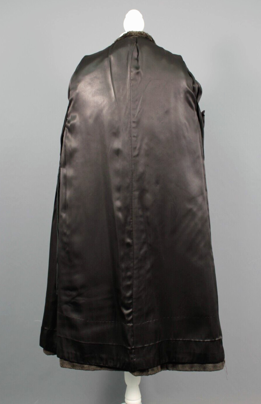 VTG Women’s 30s Brown Velvet Coat W/ Decorative Collar 1930s Sz S/M Skinner’s