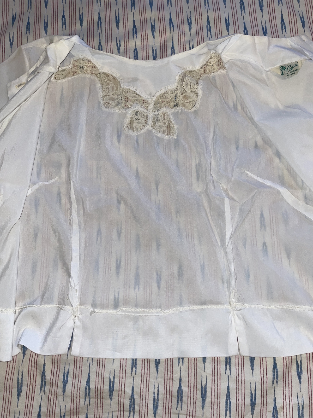 VTG Capri International Ladies Garment Workers Union lace Top Shirt Sz S A