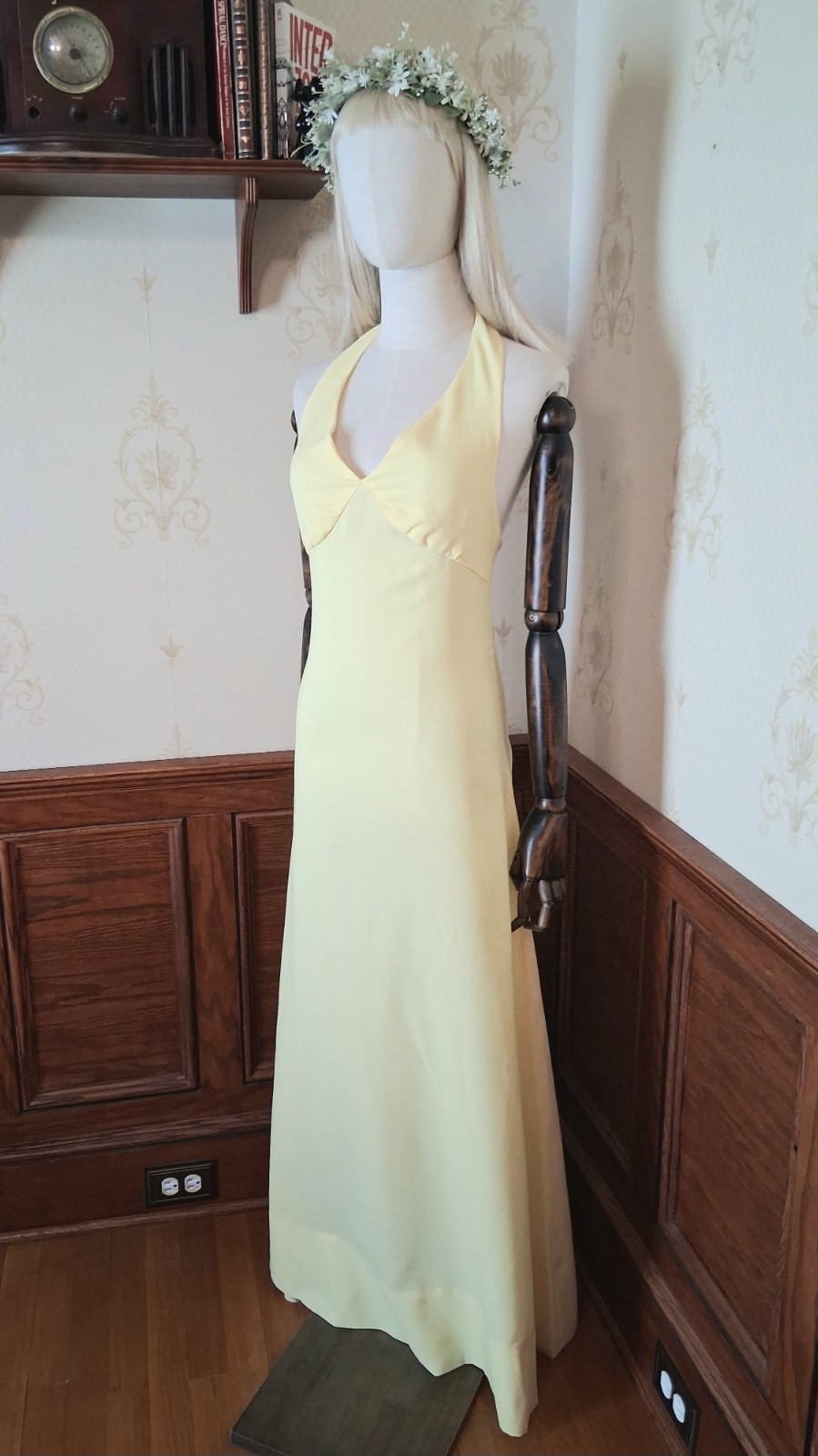 Vintage 1960s/70s Yellow Handmade Halter Grecian Goddess Boho Hippie Maxi Dress