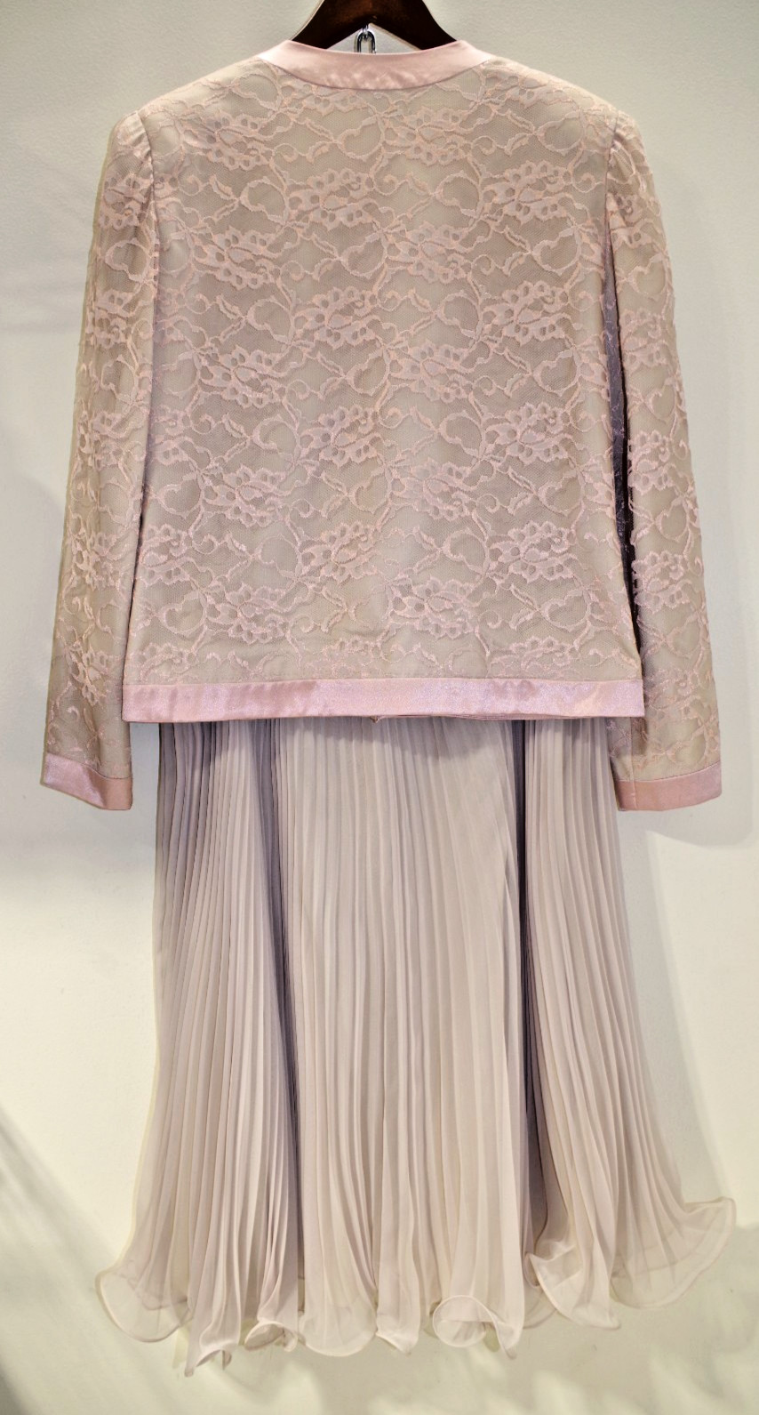X1 Vintage Pat Richards 2 Piece Dress SUIT 12 – Mauve & Blush Lace & Chiffon