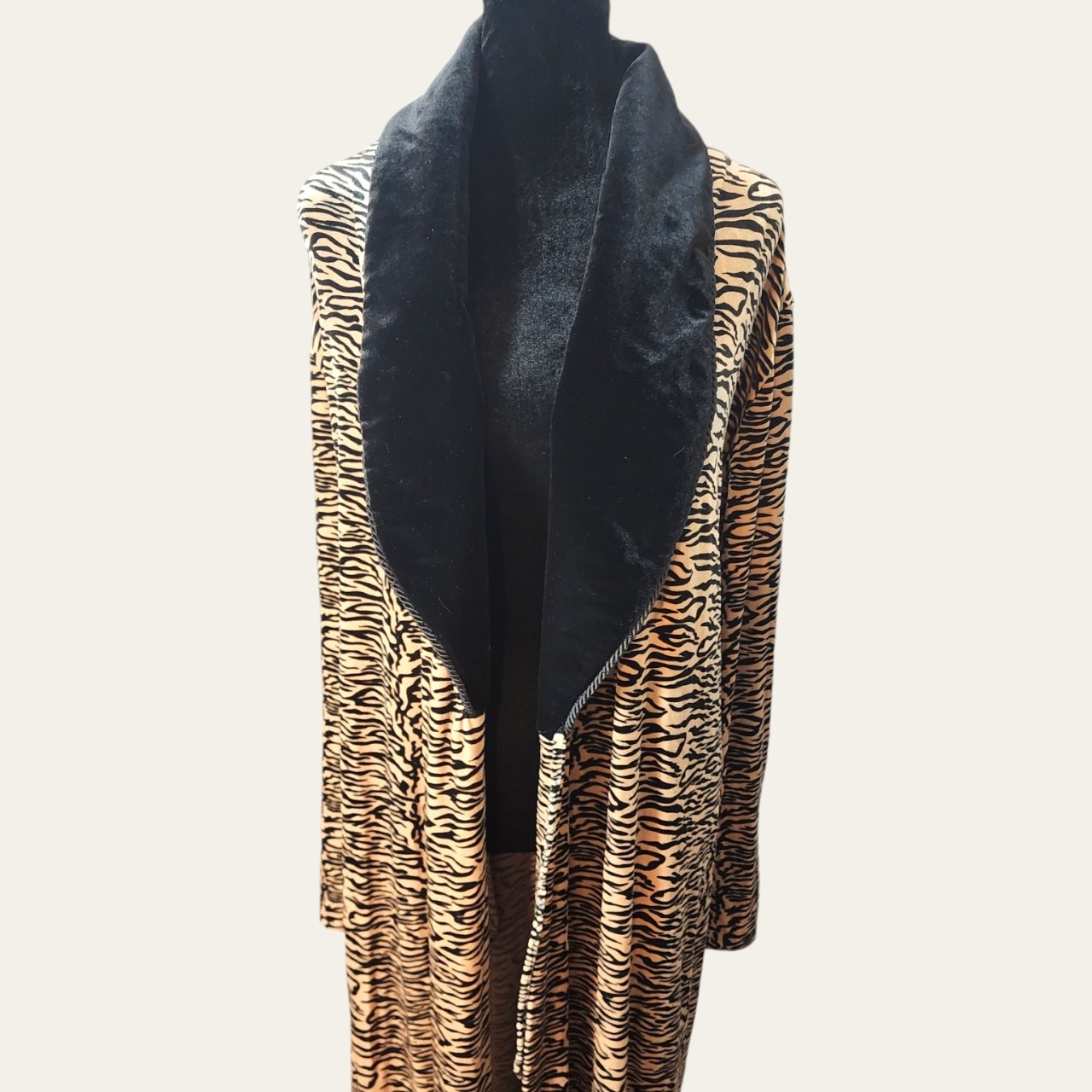 Vintage 70s/80s Diamond Tea Velvet Zebra Print Robe Sz XL
