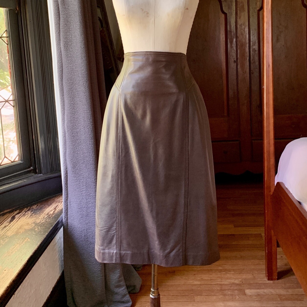Vintage SALVATORE FERRAGAMO 70s 80s Brown Leather Skirt ITALY 10