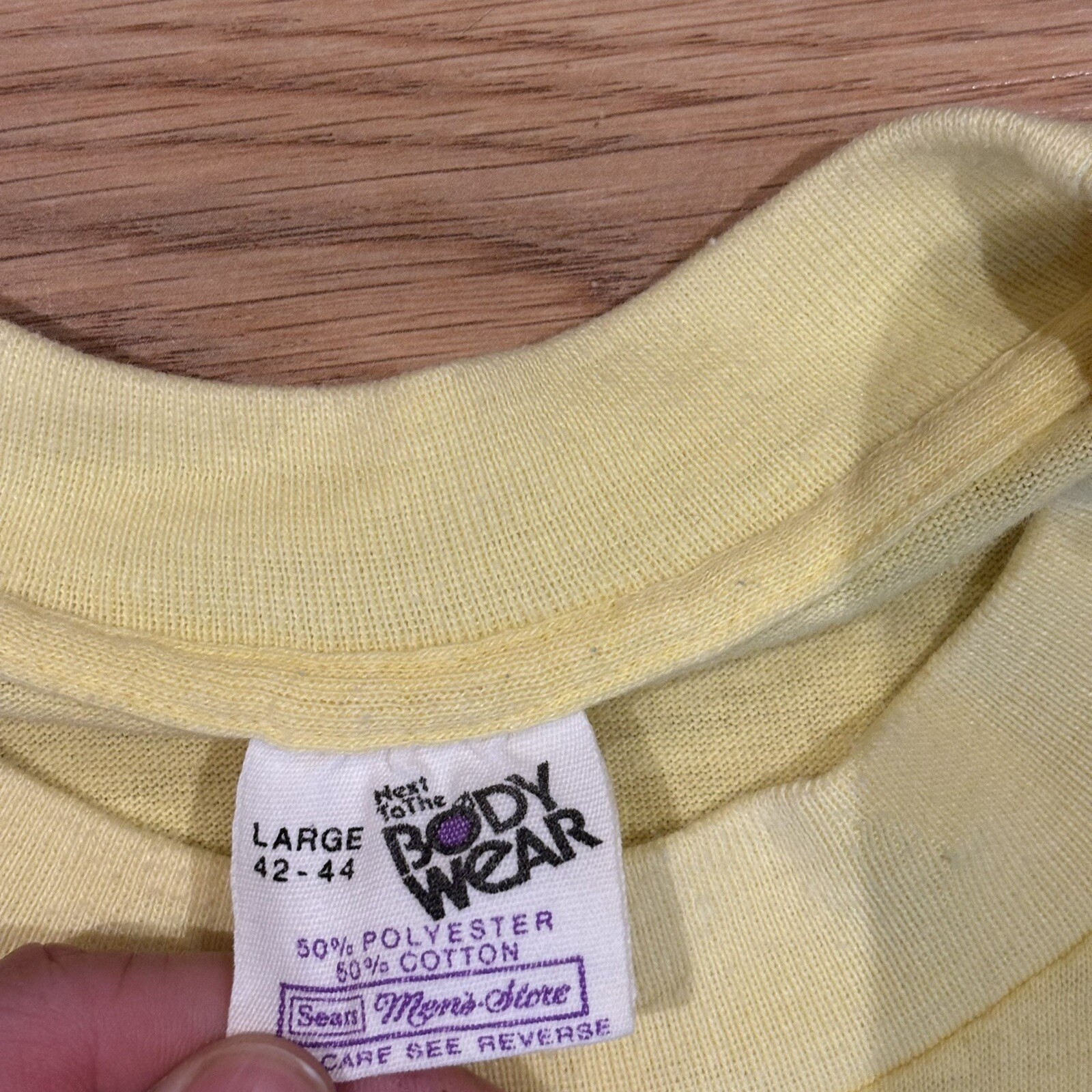 VTG Turtle Shirt Roach 1975 Retro Yellow 1970s Single Stitch Size Large