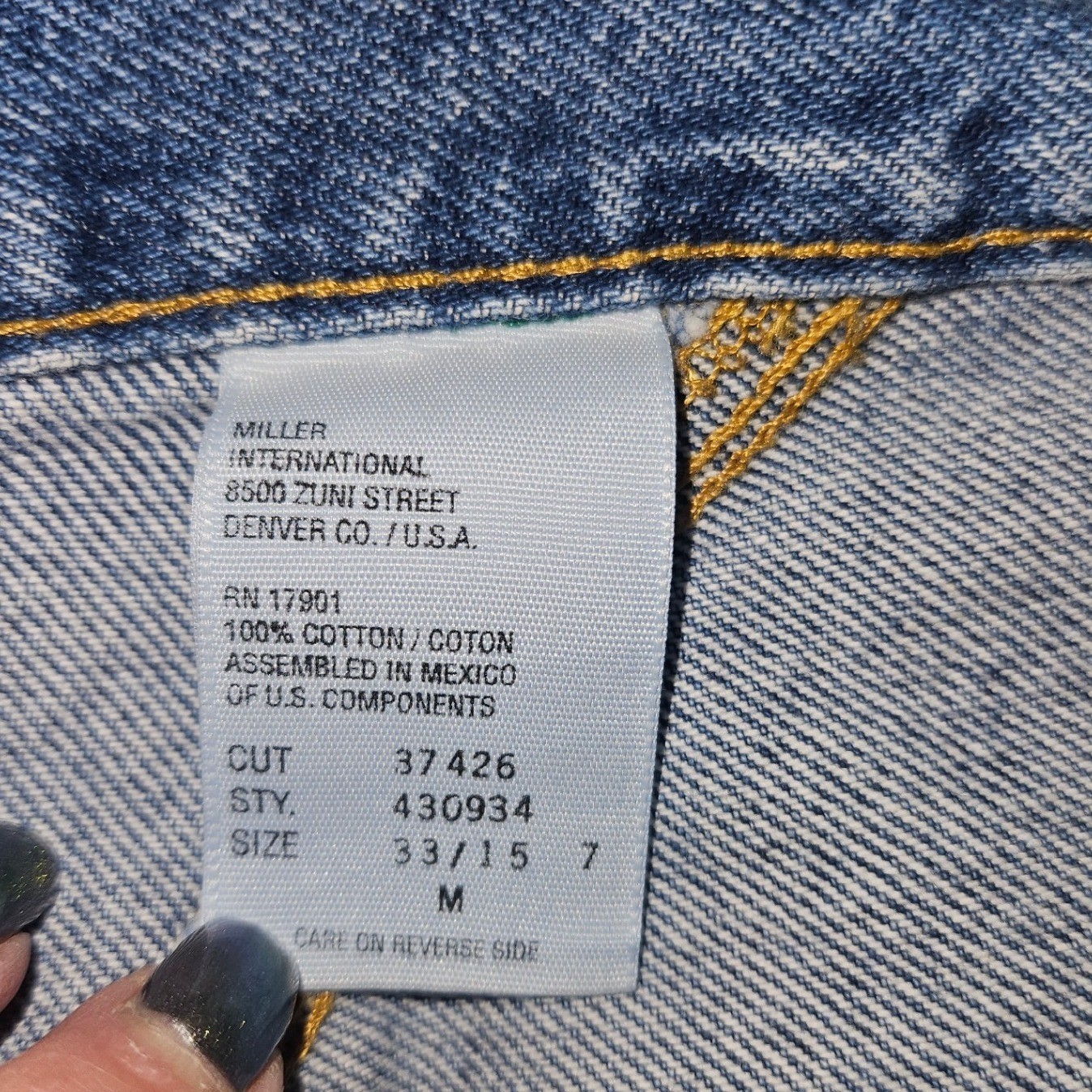 Vintage Rockies Western Jeans High Waisted Studded Tapered Leg Blue Denim 33/15