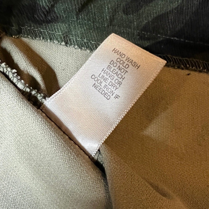 True Vintage Y2K Miniskirt – 2005 Camo Corduroy XL Full Zip – Vintage Grunge
