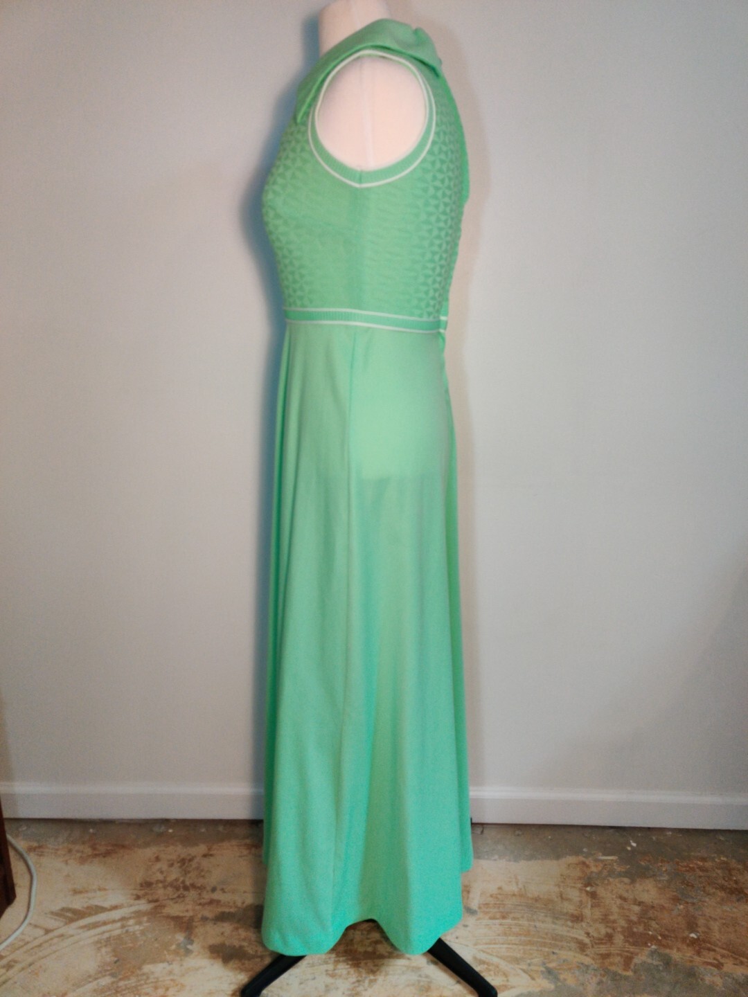 Vintage 60s 70s Maxi Hostess Dress Sz Small White Mint Green V-neck Collar