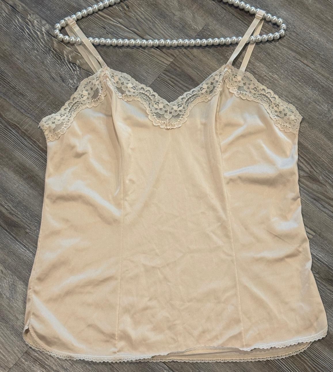 VTG 80’s Greenco Maid Women’s Beige All Nylon Tricot Floral Lace Trim Camisole L