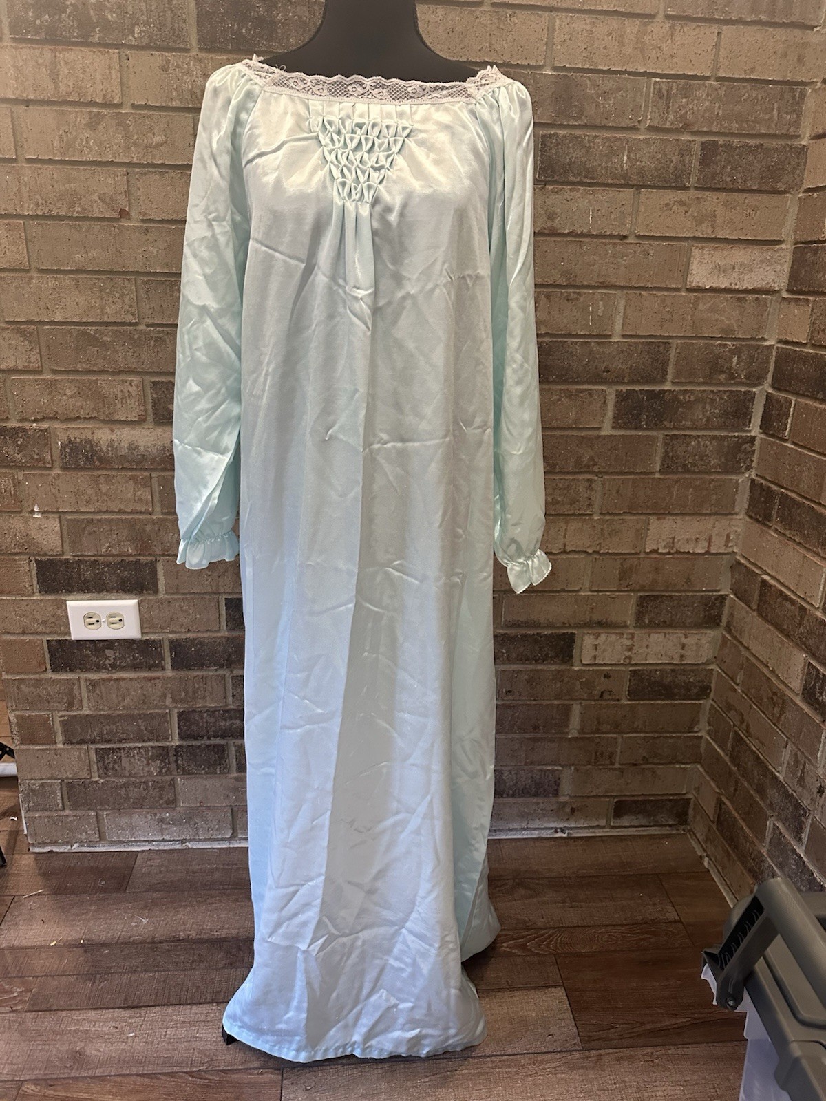 Orpheus Long Gown Peignoir Satin Flannel Lined Large L 60’s Vintage 60377