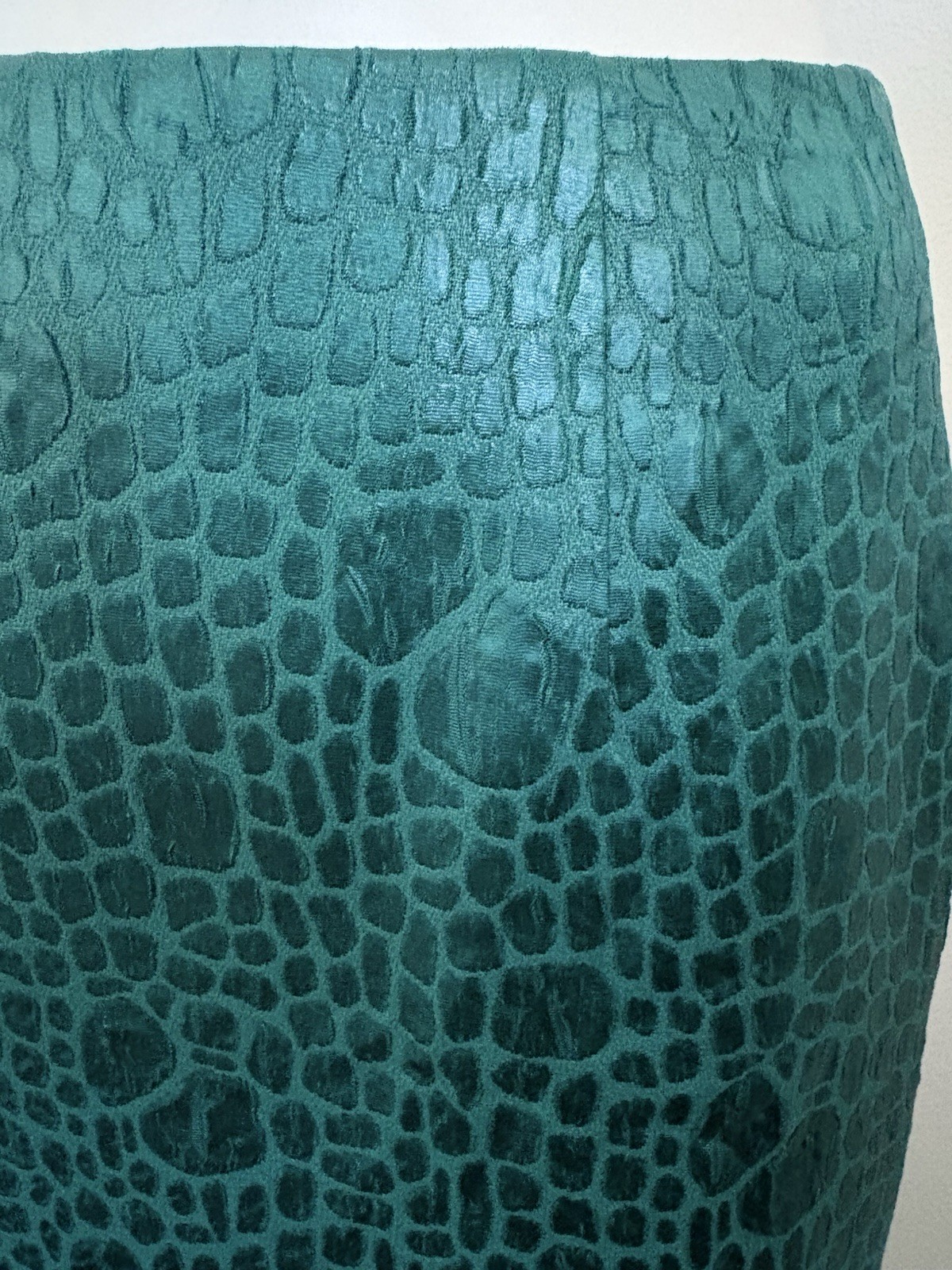 Amazing Vintage 80’s Designer Travilla Emerald Snake Reptile Pencil Skirt. Sz 8