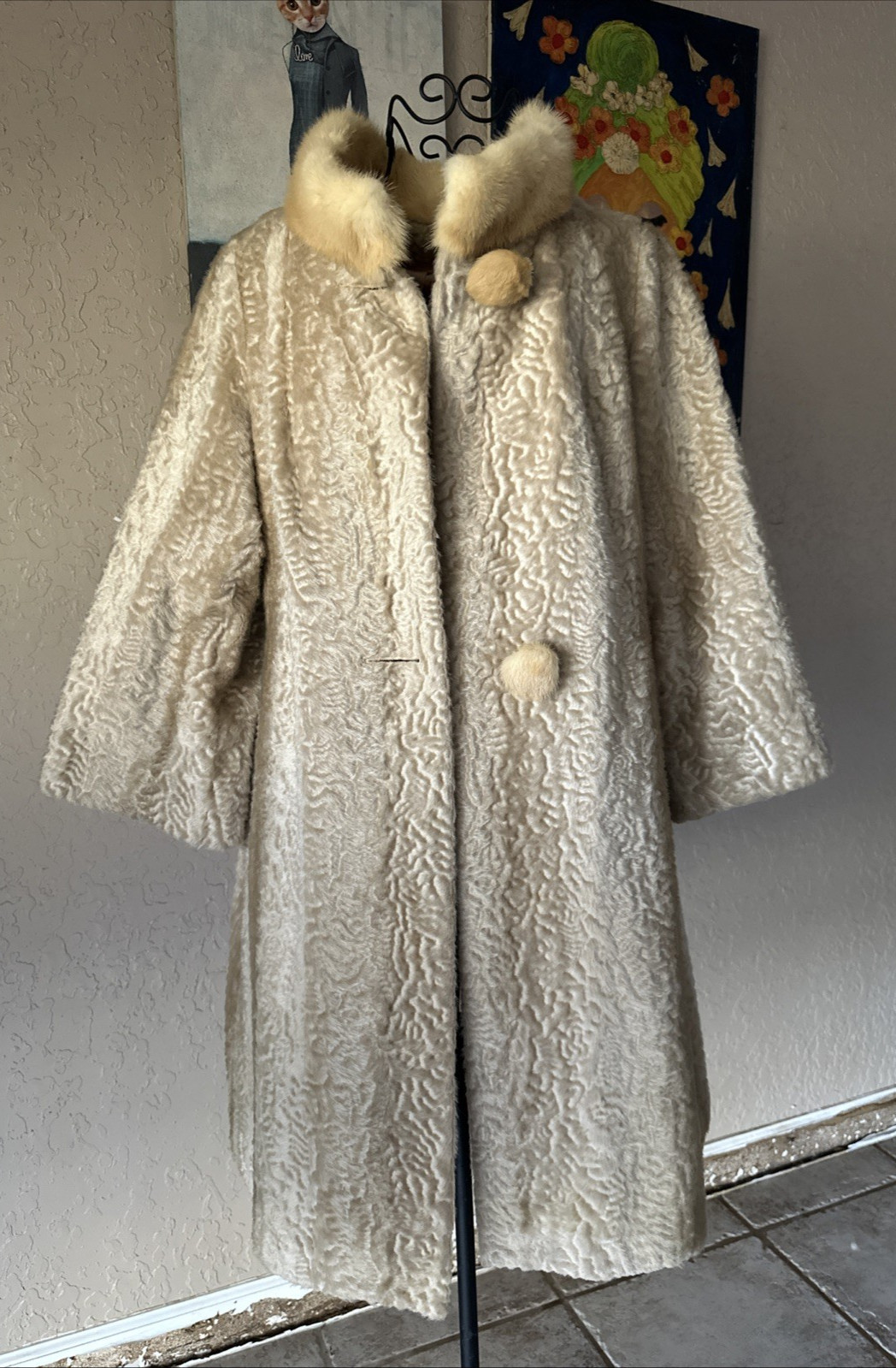 Womens Vintage RUSSELL TAYLOR 1960’s Real Curly Persian Fur Coat w/ Mink Buttons
